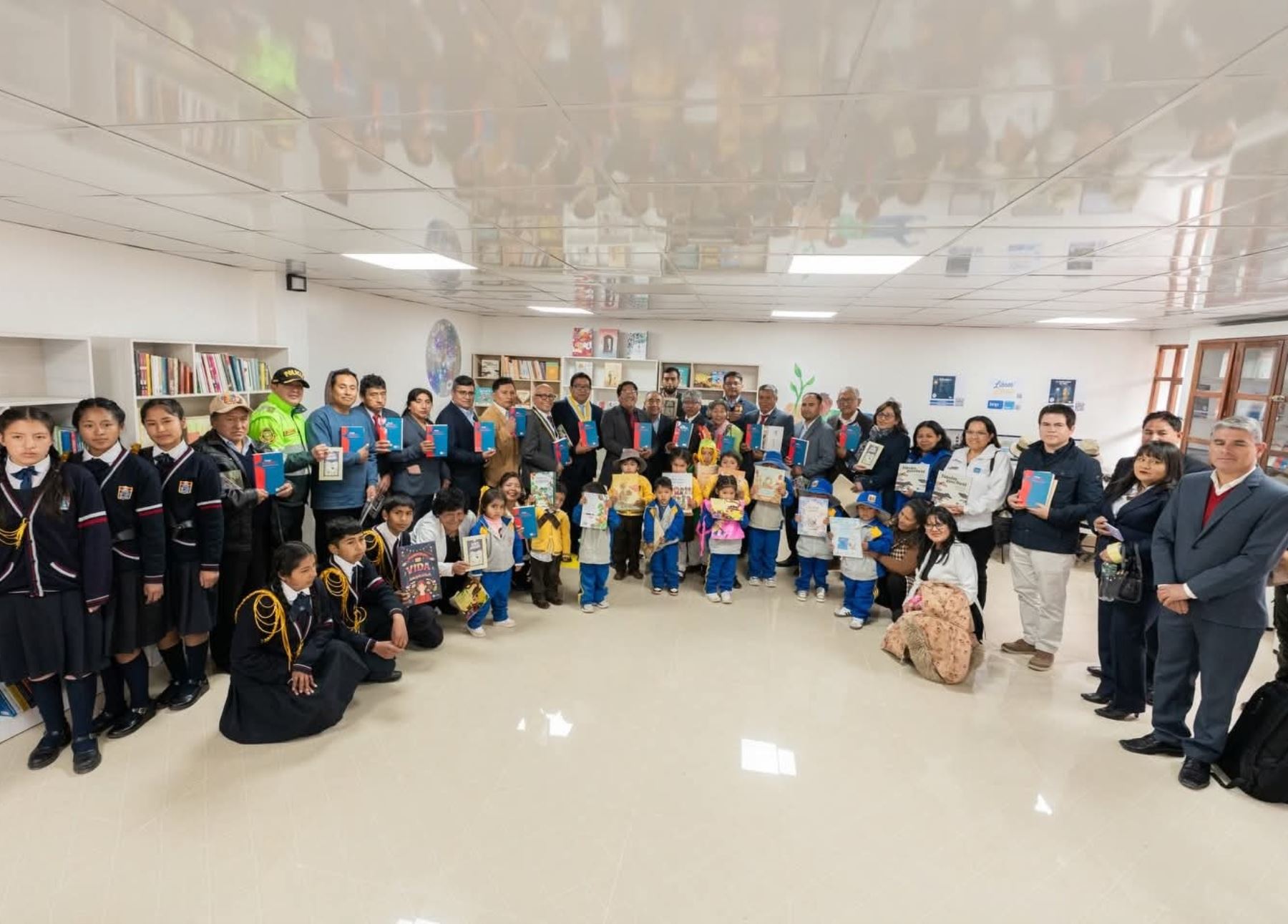 Gran caravana de la Biblioteca Nacional del Perú cruzó los Andes