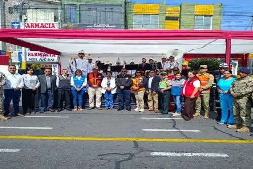 Amplia participación en feria informativa sobre riesgo de desastres y cambio climático en Arequipa. Foto: Gore Arequipa/Difusión.