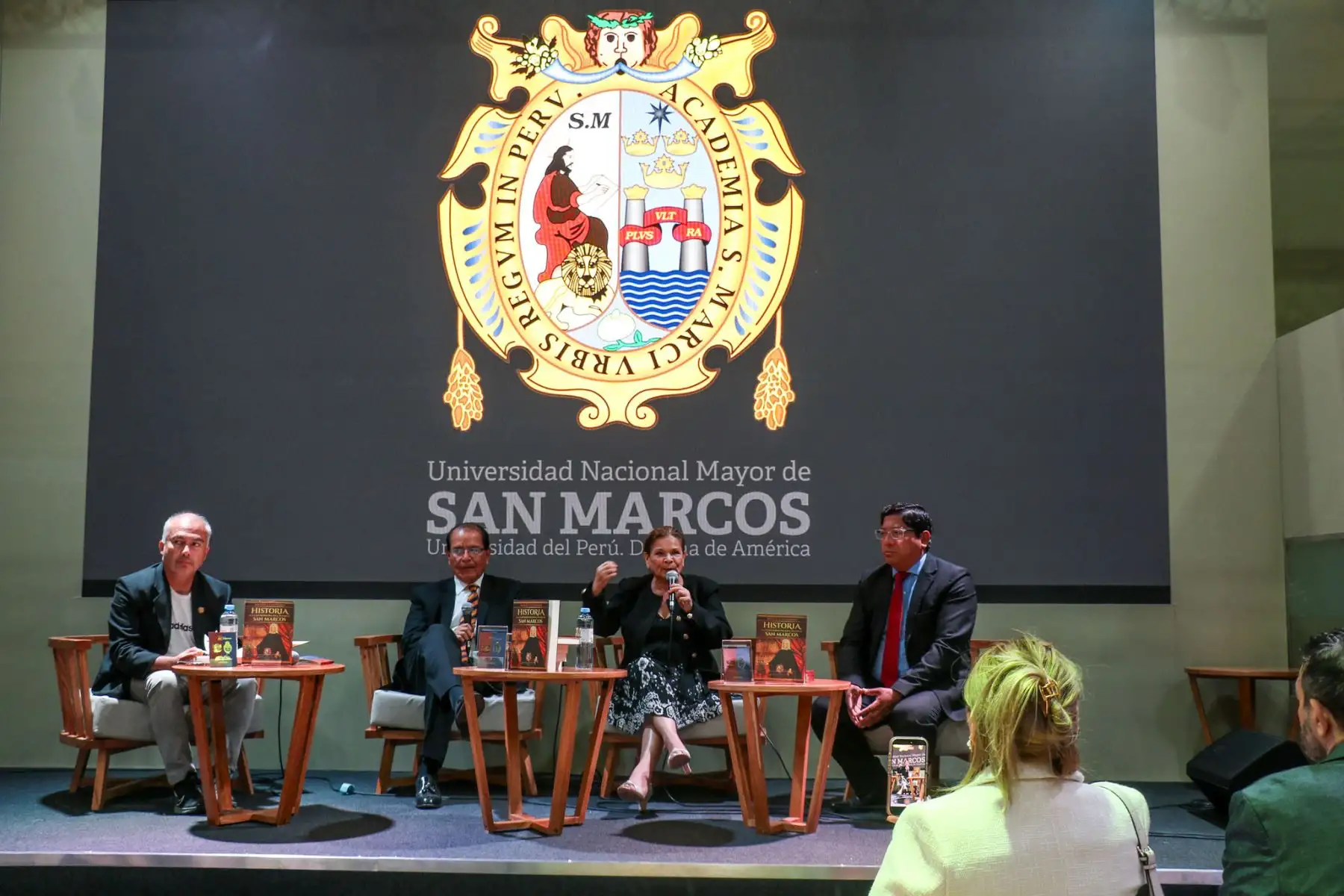 La rectora de la Universidad Nacional Mayor de San Marcos, Jeri Gloria Ramón Ruffner, participó en la 50ª Feria Internacional del Libro de Buenos Aires, donde destacó la presencia de la casa de estudios en el marco de su 475 aniversario. Foto: ANDINA/Camila March Rios
