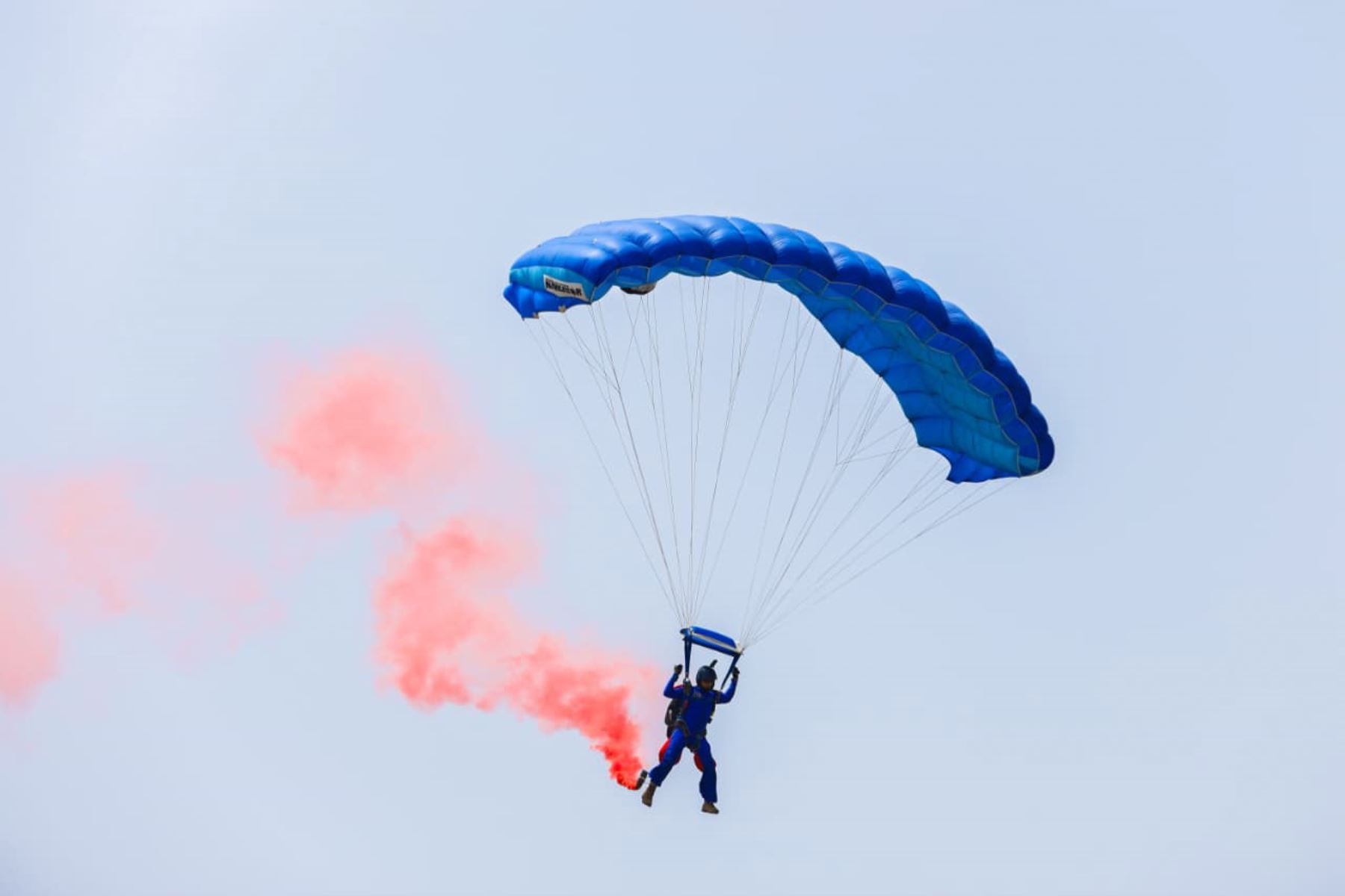 La exhibición de los F16 era uno de los mayores atractivos del XVIII Festival Aéreo BALP 2026 y su performance no decepcionó a los espectadores que llegaron masivamente a la Base Aérea de Las Palmas de Surco para presenciar el despliegue de los poderosos aviones de combate. Foto: Cortesía/Víctor Vásquez