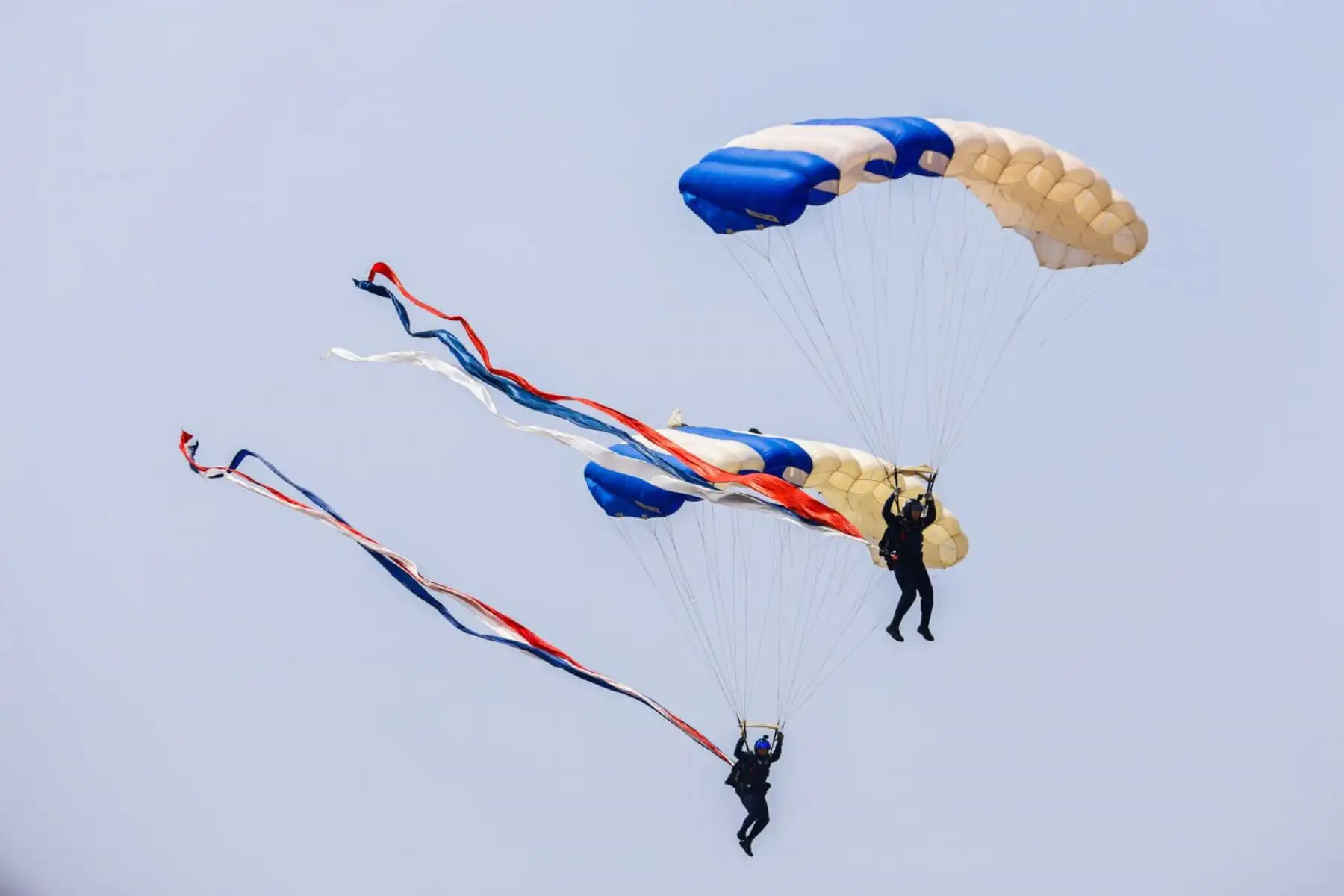 La exhibición de los F16 era uno de los mayores atractivos del XVIII Festival Aéreo BALP 2026 y su performance no decepcionó a los espectadores que llegaron masivamente a la Base Aérea de Las Palmas de Surco para presenciar el despliegue de los poderosos aviones de combate.  Foto: Cortesía/Víctor Vásquez