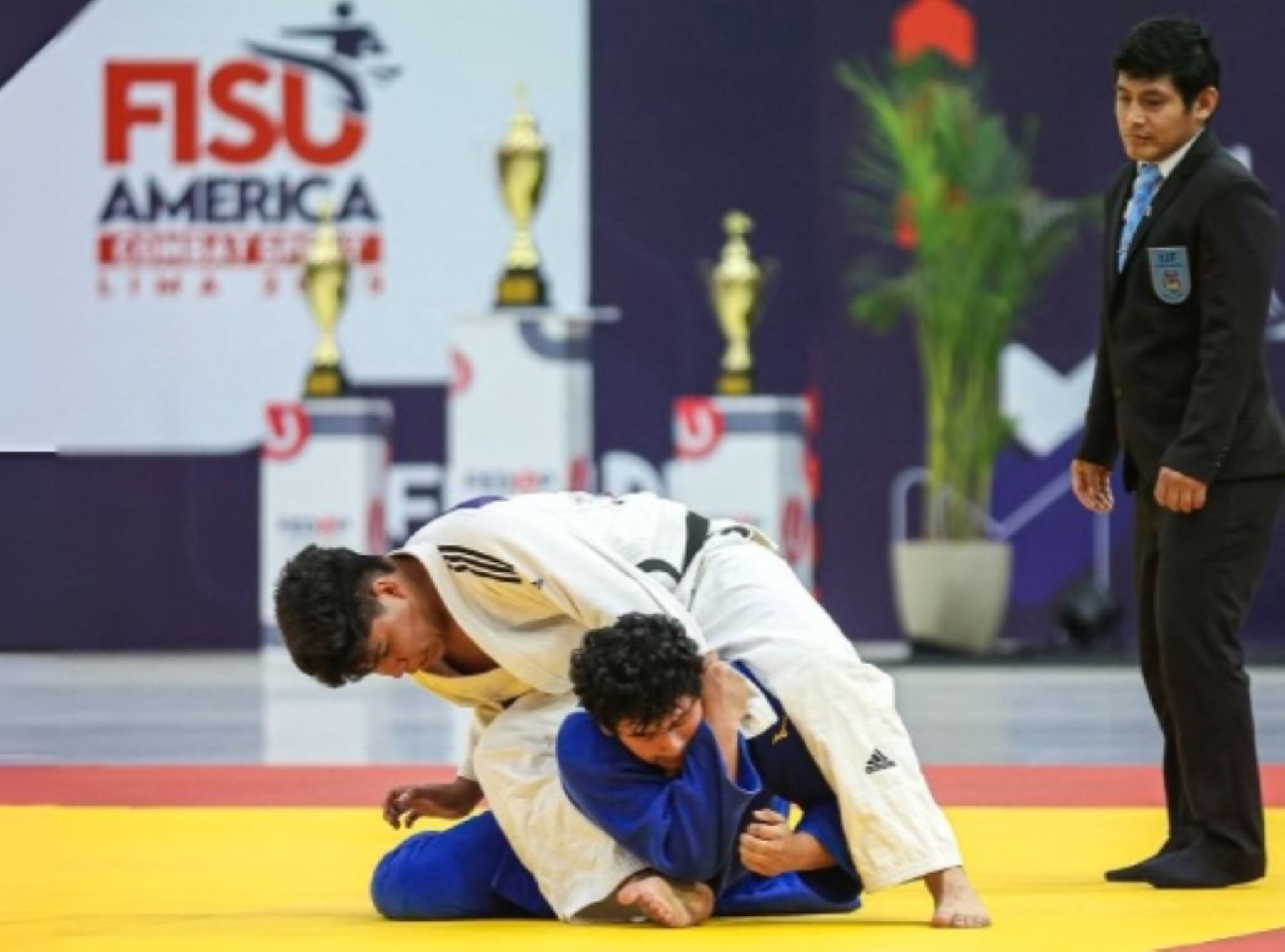 Los mejores judocas universitarios se enfrentan en la Videna por el Campeonato Nacional