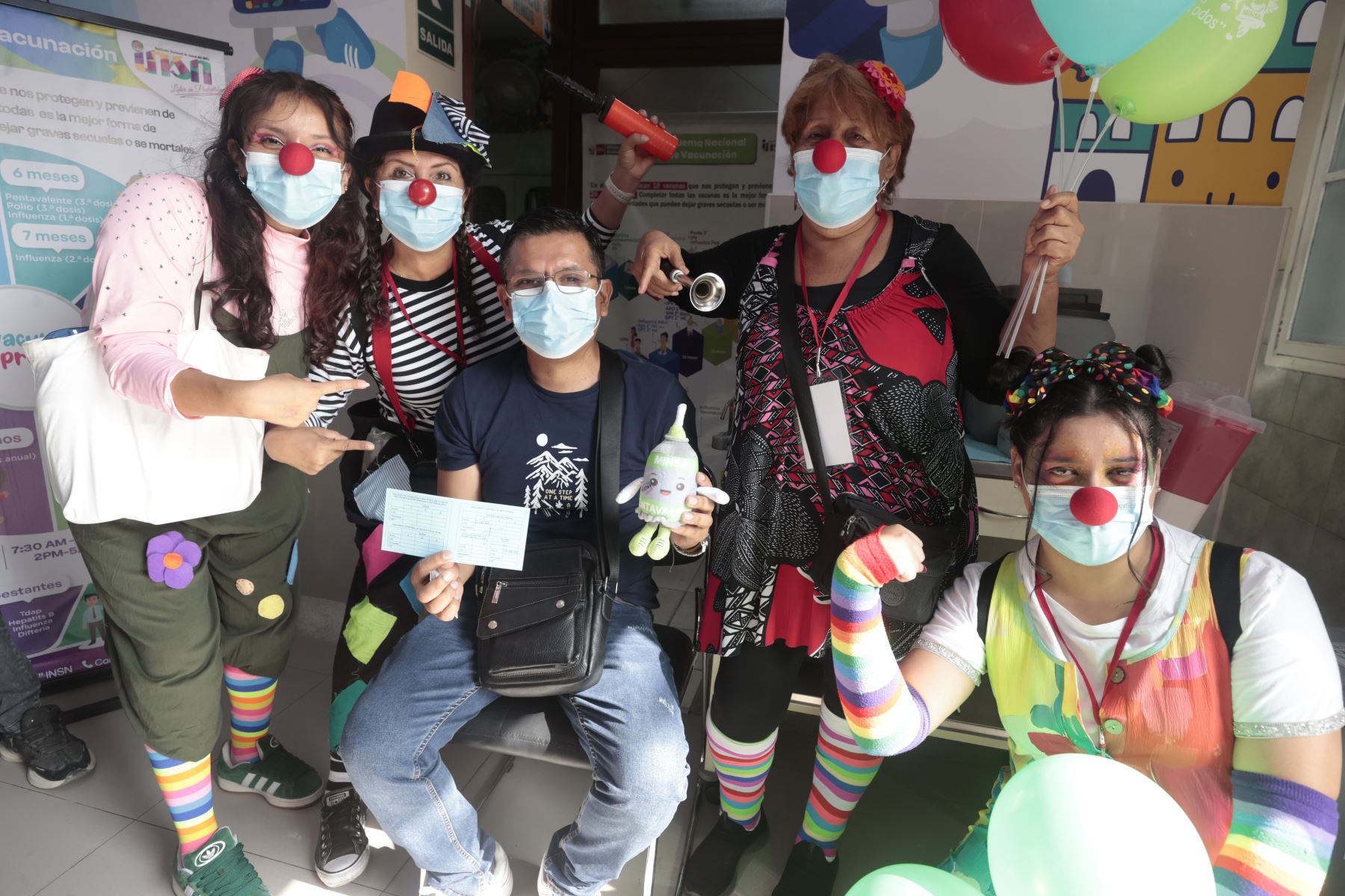 Campaña, que se desarrolla el primer día de la Semana de Vacunación y protegerse contra más de 28 enfermedades en INSN de Breña. Foto: ANDINA/Vidal Tarqui