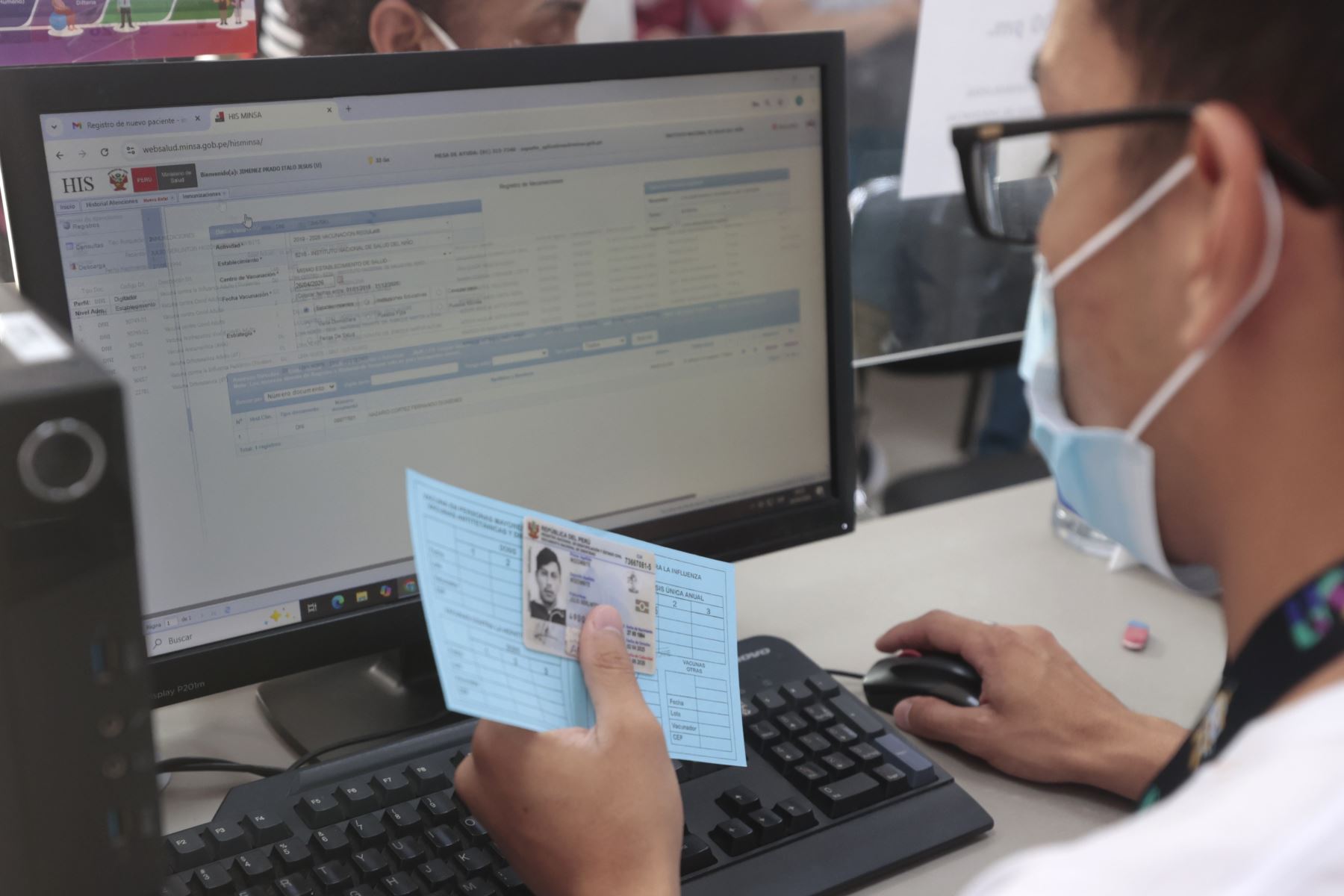 Campaña, que se desarrolla el primer día de la Semana de Vacunación y protegerse contra más de 28 enfermedades en INSN de Breña. Foto: ANDINA/Vidal Tarqui