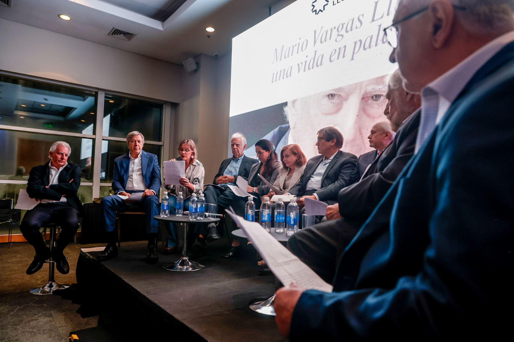 El homenaje se desarrolló en la Sala Victoria Ocampo del Pabellón Blanco, como parte de la programación cultural de la feria, donde la literatura peruana tuvo un espacio destacado como País Invitado de Honor. Foto: ANDINA/Luis Iparraguirre.