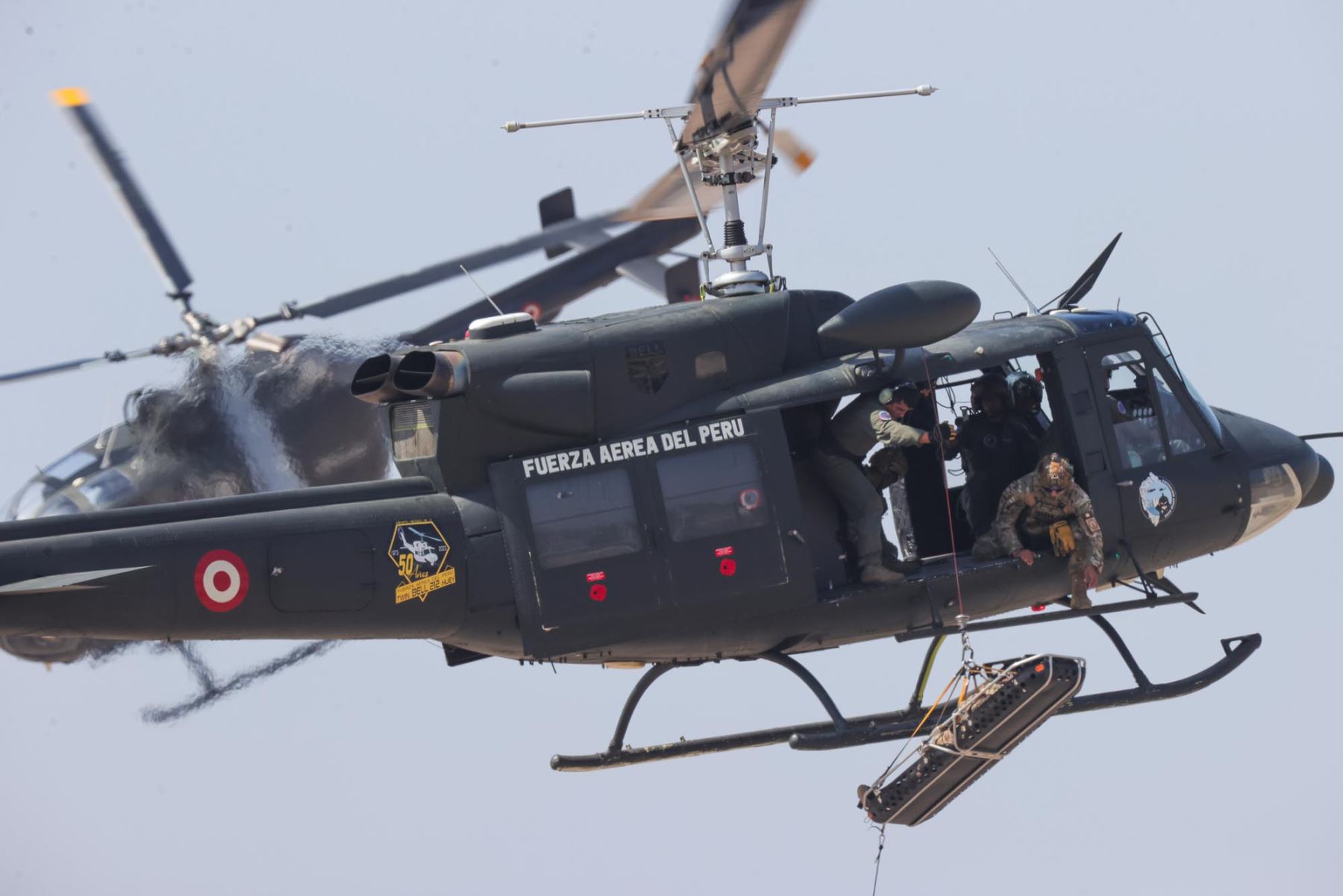 1.	
Helicópteros de la Fuerza Aérea del Perú realizan maniobras de rescate aéreo durante el XVIII Festival Aéreo BALP 2026.  Foto: ANDINA / Carlos Américo Lezama Villantoy