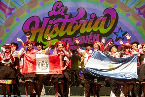 Perú emociona en Buenos Aires: identidad, cultura y orgullo nacional vibran en el Parque Centenario