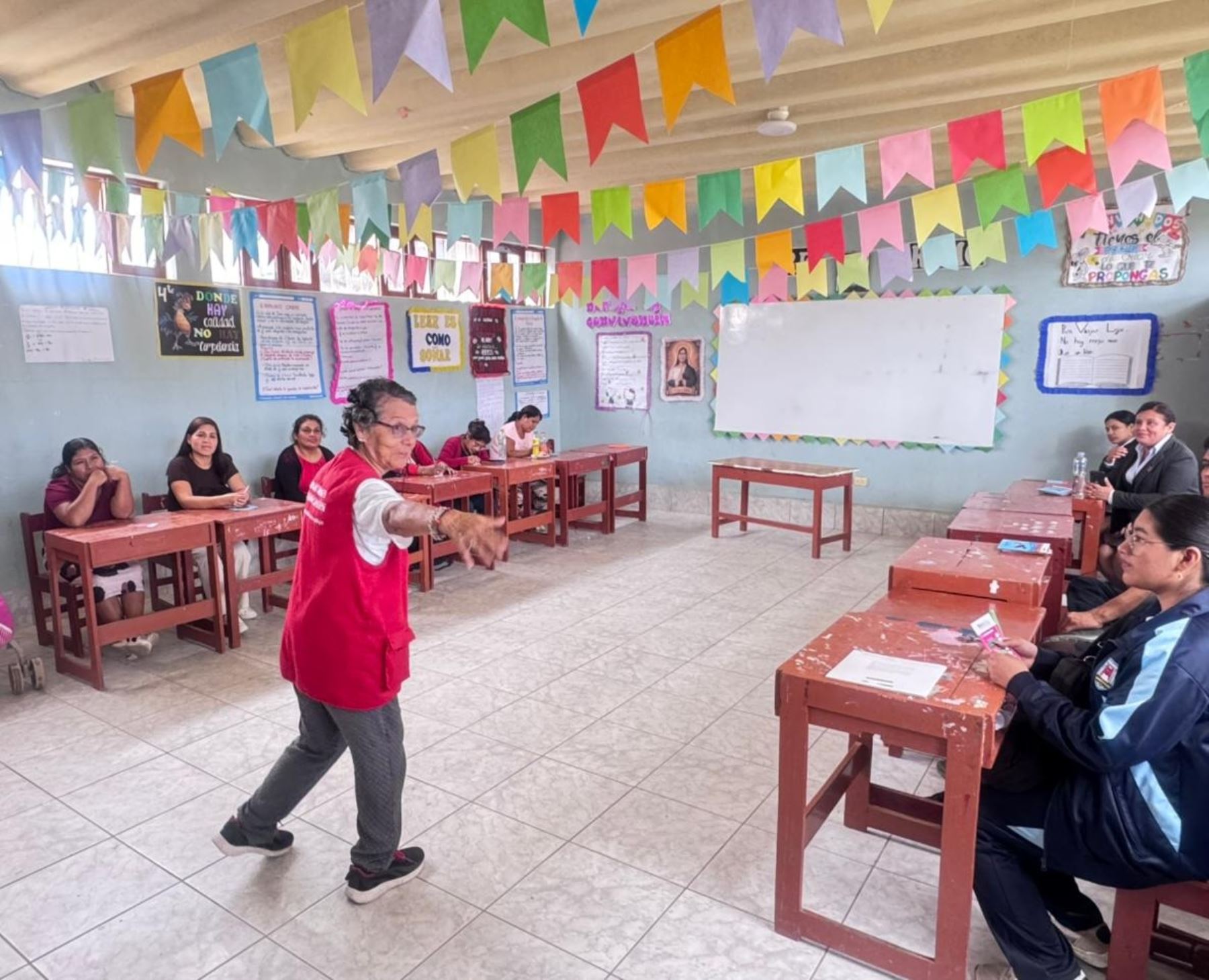 “Viajeros Literarios: Casa de la Literatura en tu Escuela” visita Chincha e Ica