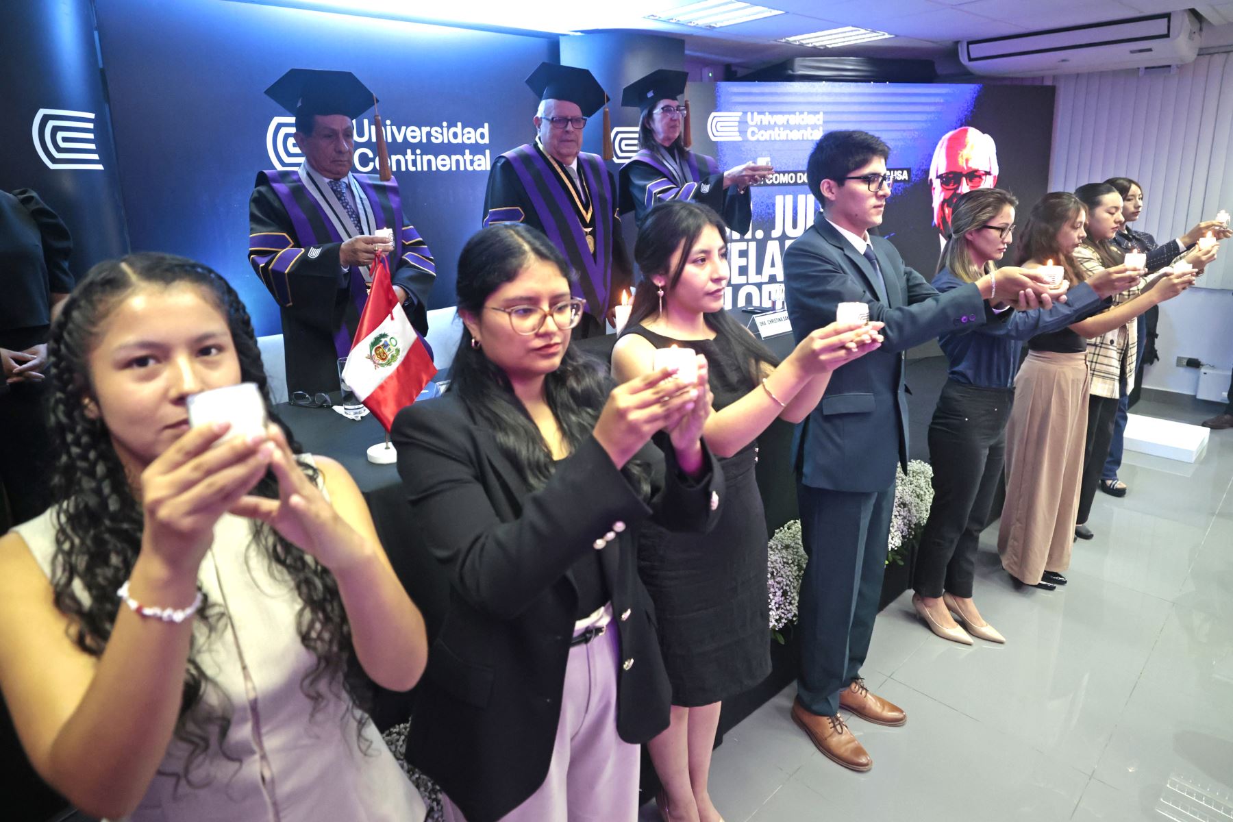 Acto de investidura de Julio Emilio Velarde Flores como Doctor Honoris Causa, en mérito a su labor al frente del Banco Central de Reserva del Perú y su impacto en el desarrollo del país. Foto: ANDINA/ Vidal Tarqui