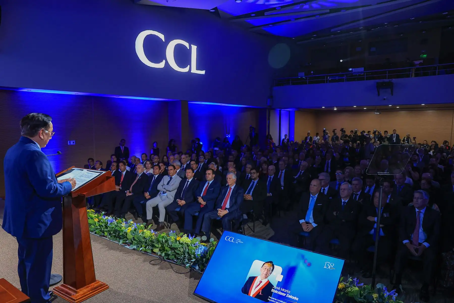 El presidente José María Balcázar participó en la ceremonia central por el 138° aniversario de la Cámara de Comercio de Lima, reafirmando la importancia del diálogo entre el sector privado y el gobierno para impulsar el crecimiento, la competitividad y la generación de empleo en el país. Foto: Presidencia