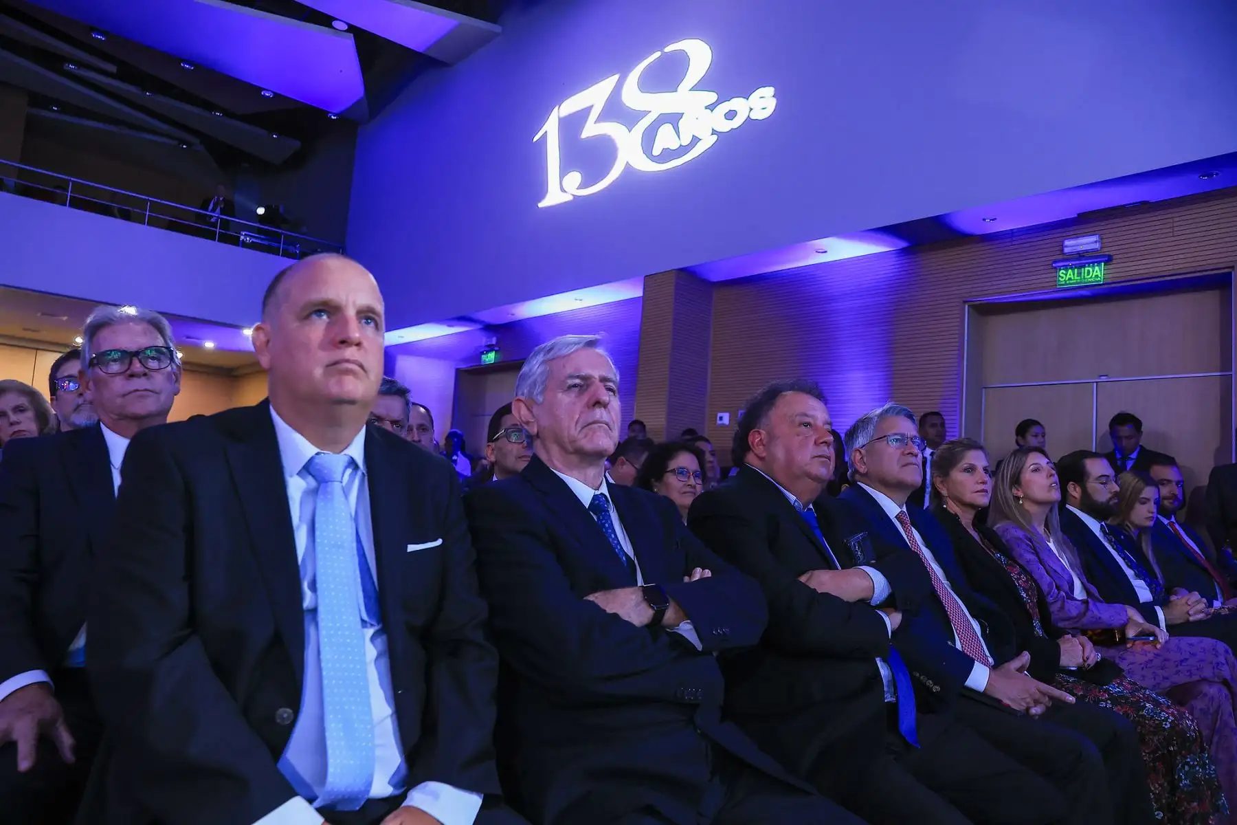 El presidente José María Balcázar participó en la ceremonia central por el 138° aniversario de la Cámara de Comercio de Lima, reafirmando la importancia del diálogo entre el sector privado y el gobierno para impulsar el crecimiento, la competitividad y la generación de empleo en el país. Foto: Presidencia