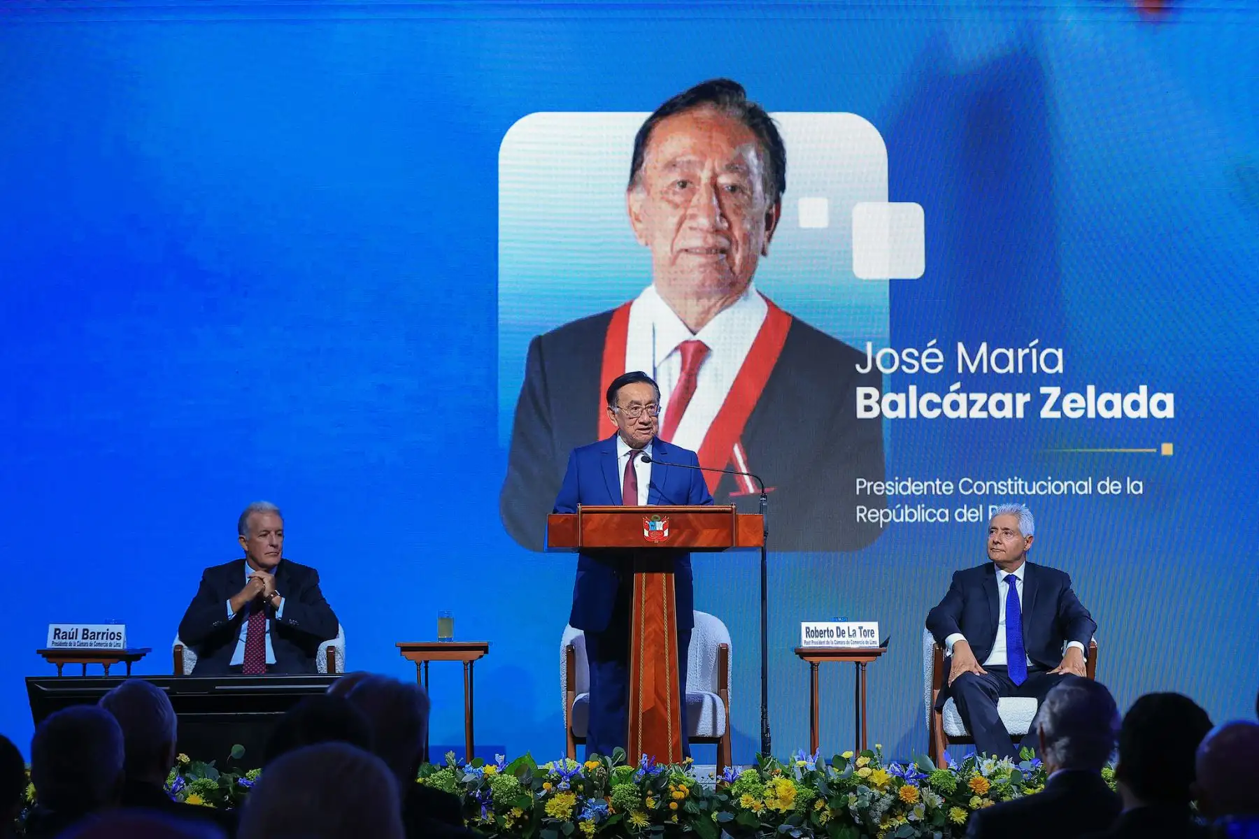 El presidente José María Balcázar participó en la ceremonia central por el 138° aniversario de la Cámara de Comercio de Lima, reafirmando la importancia del diálogo entre el sector privado y el gobierno para impulsar el crecimiento, la competitividad y la generación de empleo en el país. Foto: Presidencia