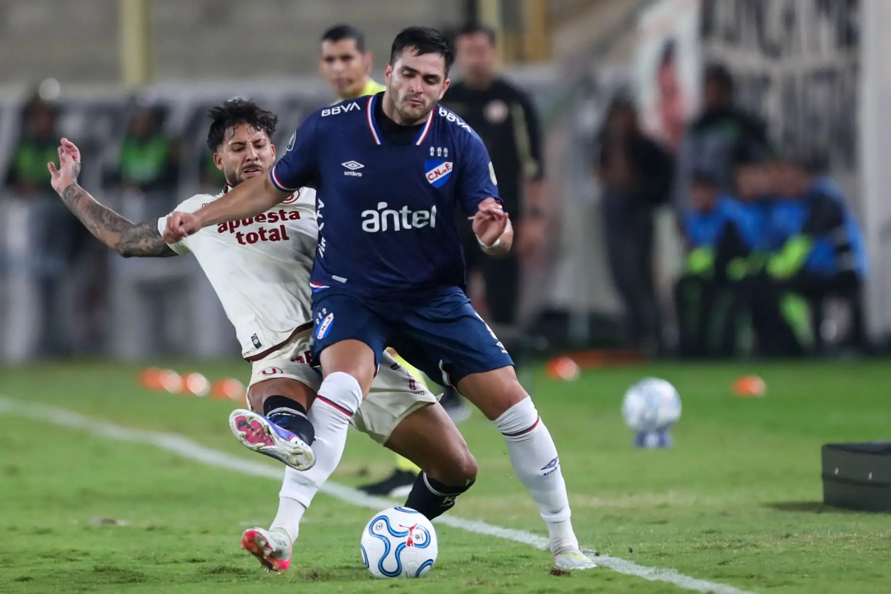 Universitario de enfrenta a Nacional de Paraguay en la fase de grupos de la copa Libertadores.  Foto: ANDINA/Ricardo Cuba