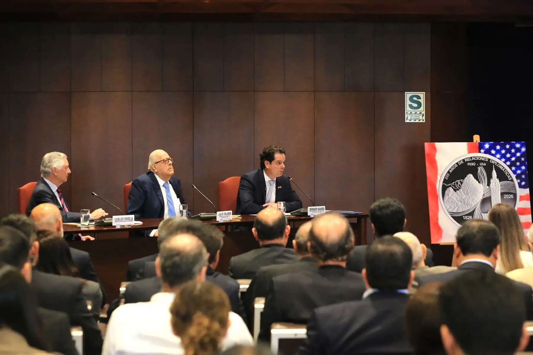 Representantes institucionales intervinieron durante la ceremonia de presentación organizada por el Banco Central de Reserva del Perú. Foto: ANDINA/Héctor Vinces.