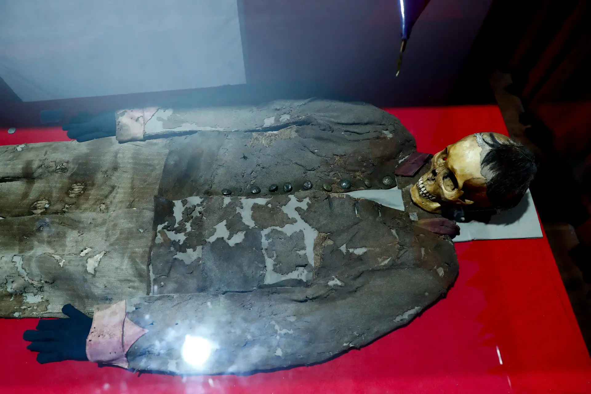 Al soldado desconocido del Callao lo encontraron en diciembre de 2024 con su traje de civil, durante las investigaciones arqueológicas en el sitio arqueológico Palacio Inca de Oquendo. Lo rescataron en una fecha importante: el 15 de enero de 2025, el mismo día que se conmemora la batalla de Miraflores (1881). Foto: ANDINA/Daniel Bracamonte