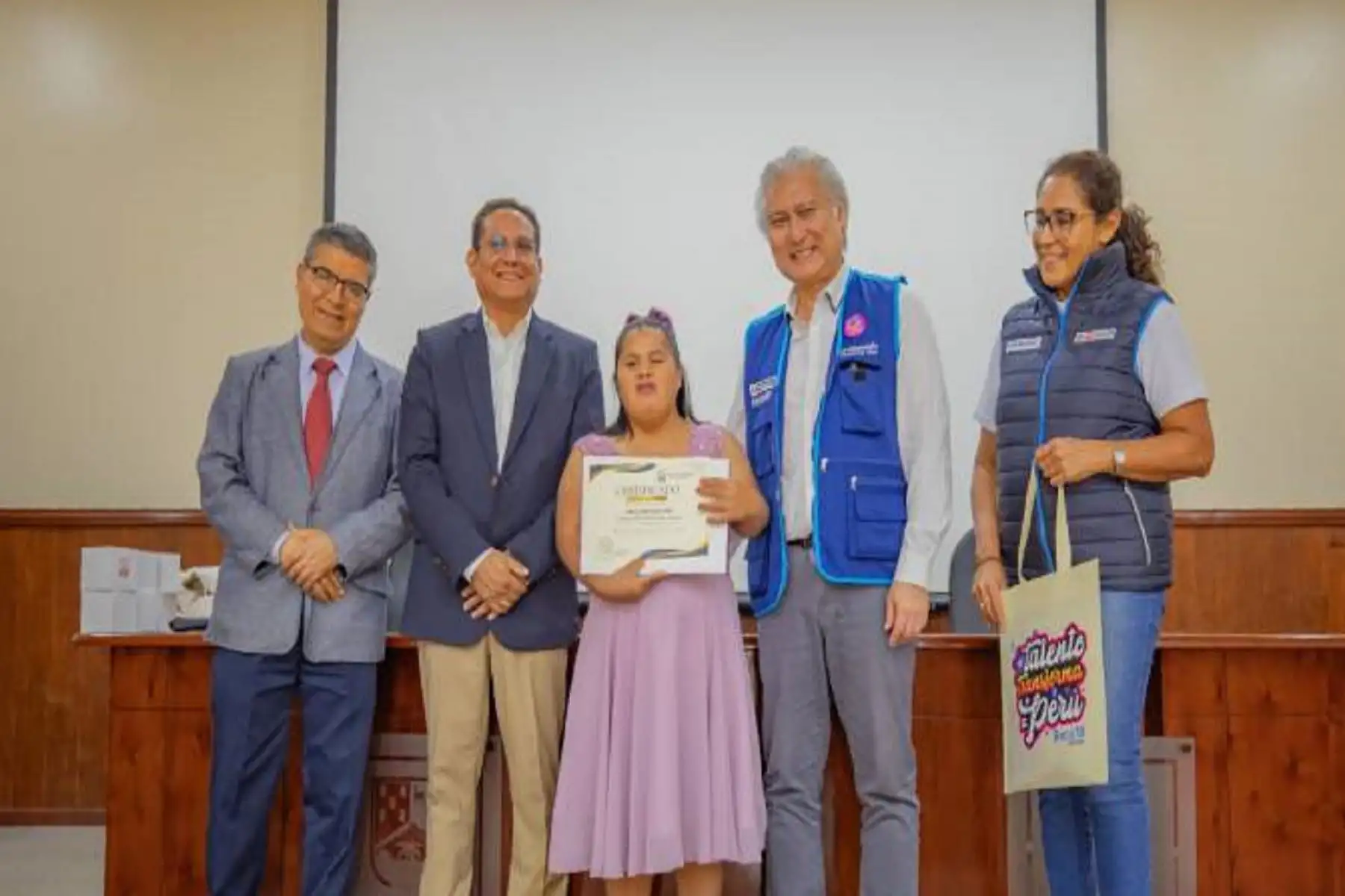 Pronabec impulsa becas para personas con discapacidad y en situación de pobreza