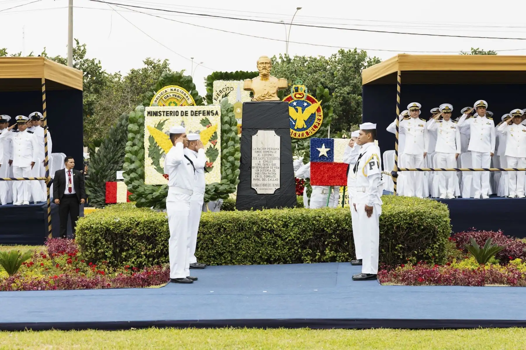 Ministerio de Defensa lideró ceremonia por el 160 aniversario del combate del 2 de Mayo