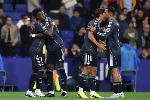 Real Madrid gana 2 a 0  al Espanyol por la Liga Española