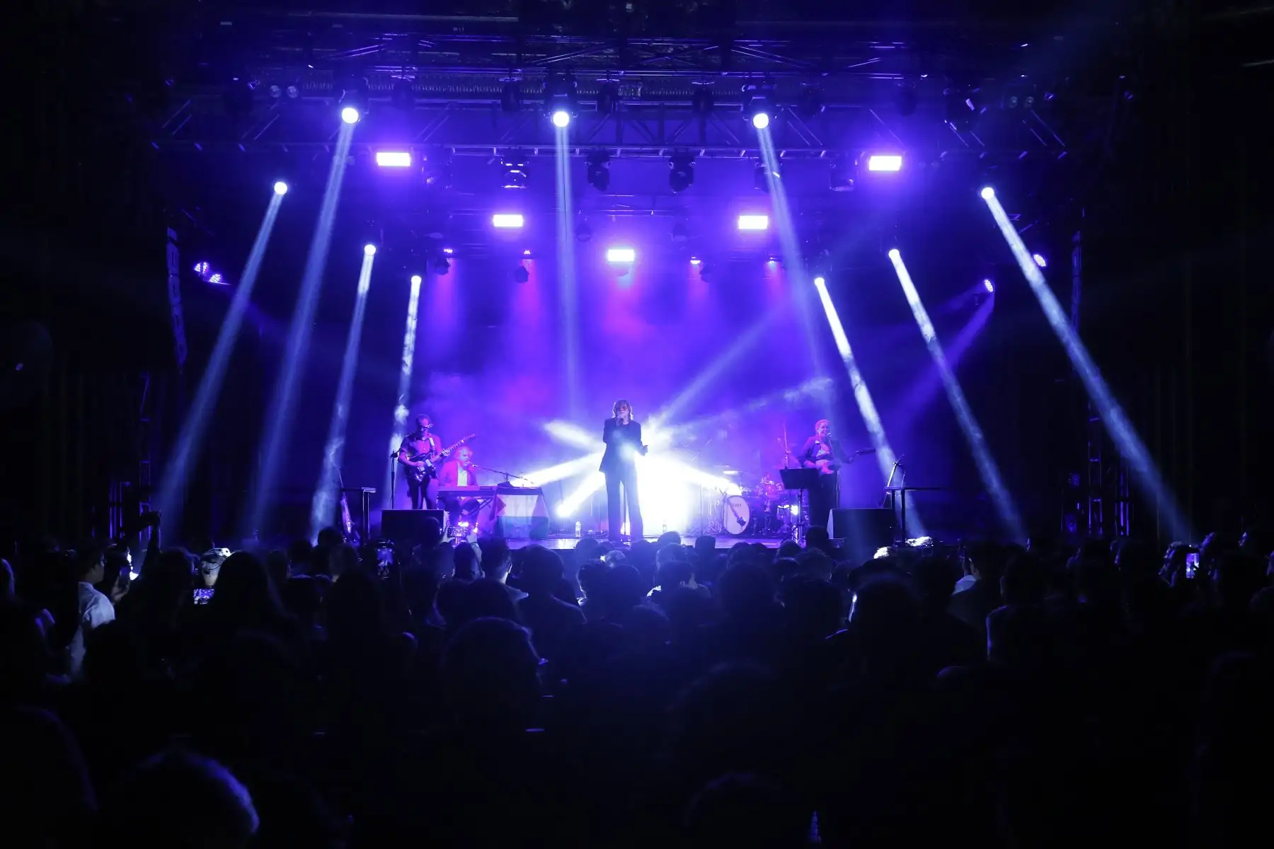 El cantante español Nacho Vegas brilla en Lima con su nuevo álbum ‘Vidas semipreciosas’. Cantautor español ofrece concierto en nuestra capital después de 10 años de espera.
Foto: ANDINA/ Eddy Ramos