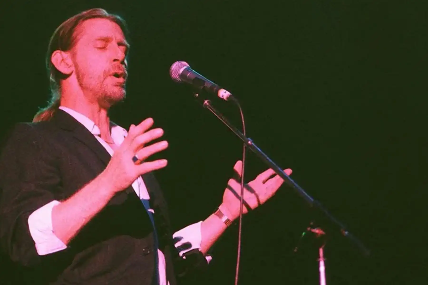 Murió Alex Ligertwood: Fue vocalista principal de la banda de Carlos Santana