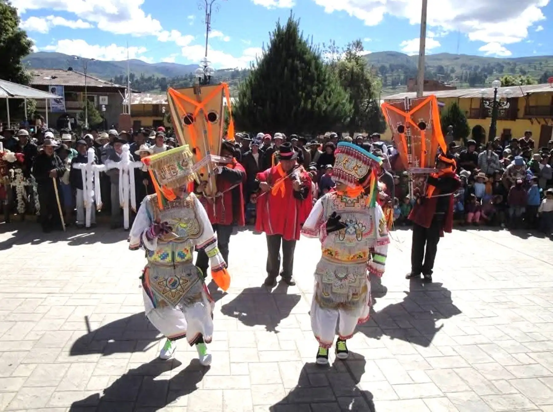 La Fiesta de las Cruces 2026 en Coracora: cinco días de fe, tradición y cultura viva