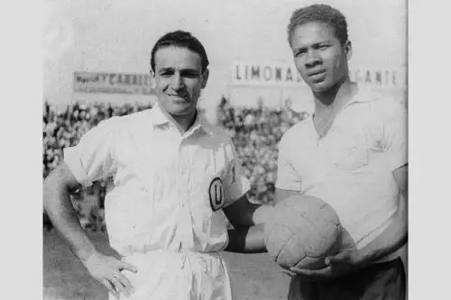¡Un día para la historia! Hoy se cumplen 100 años del nacimiento de Valeriano López, el legendario "Tanque de Casma"