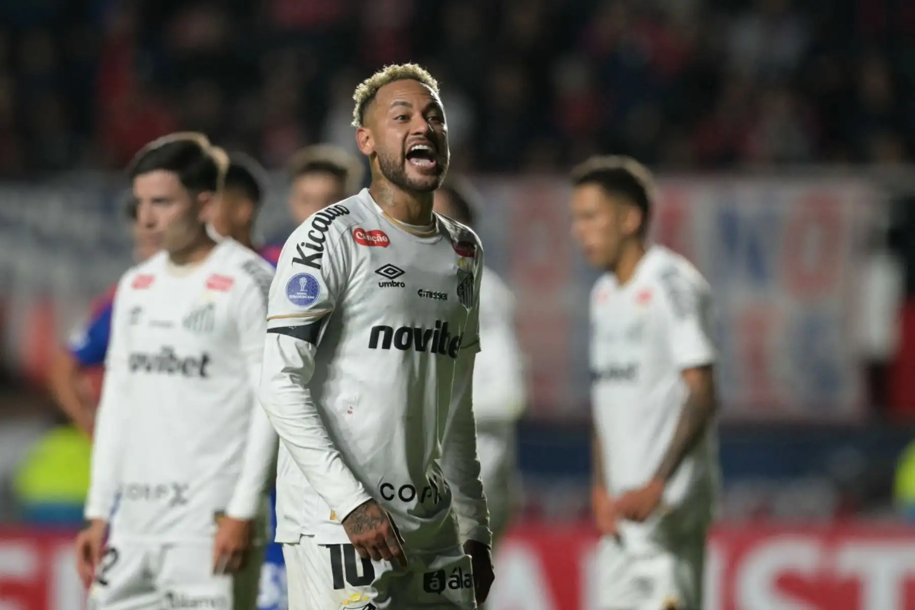 Neymar desata furor en Pedro Juan Caballero antes del duelo crucial de Santos ante Recoleta en la Sudamericana