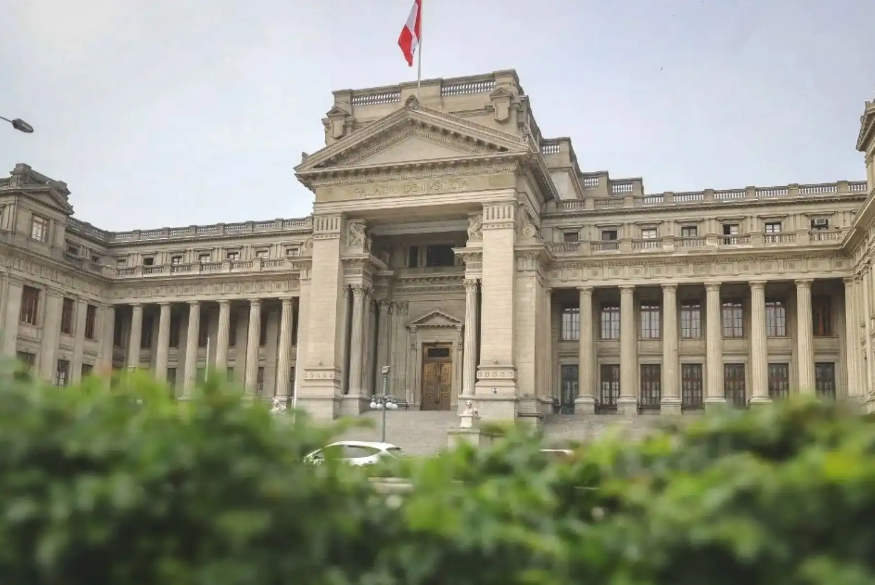 Aprueban nueva escala remunerativa del Poder Judicial para personal de régimen laboral 728