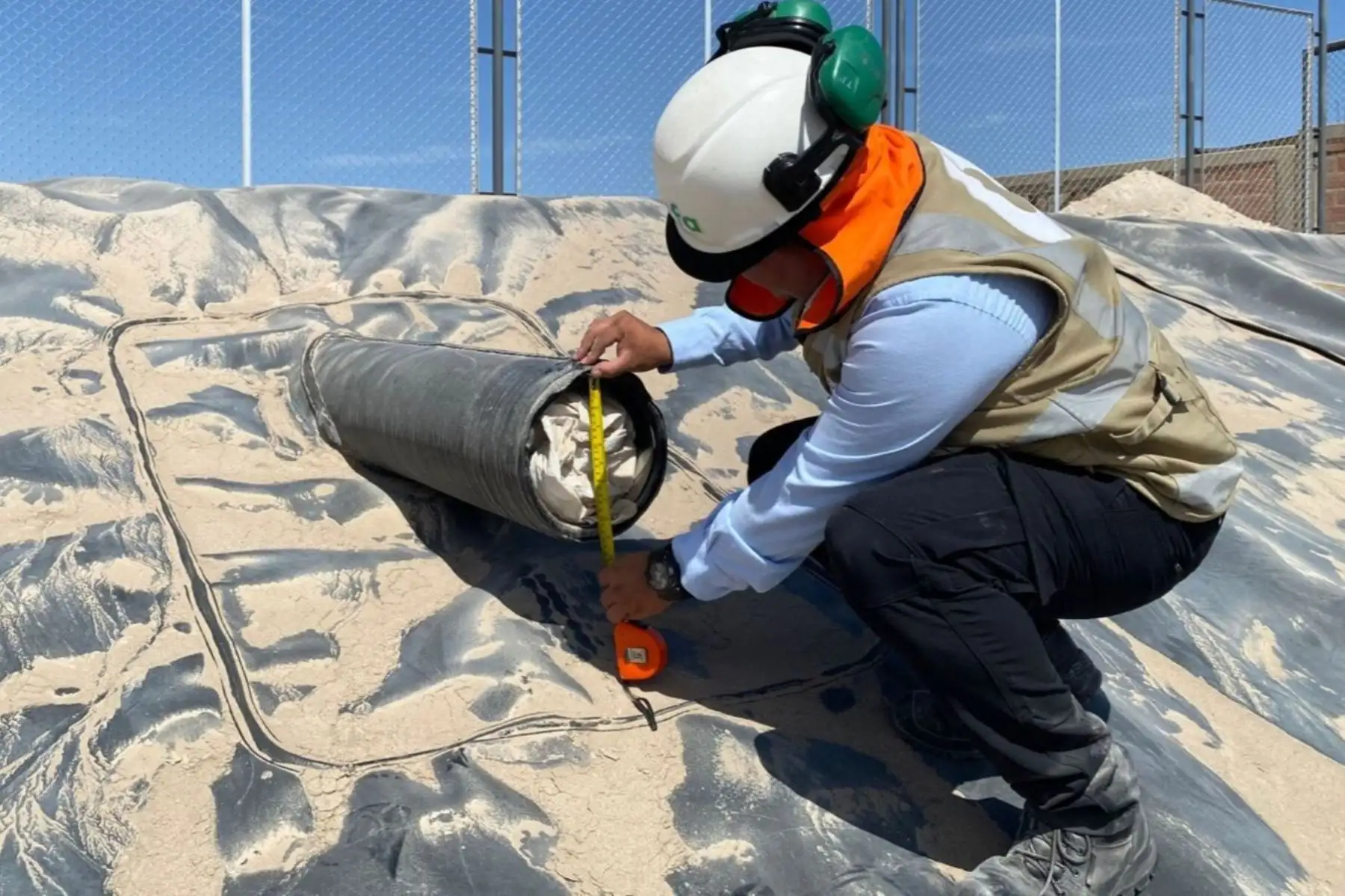 Tacna: OEFA supervisa manejo de residuos sólidos en el botadero Alto Intiorko