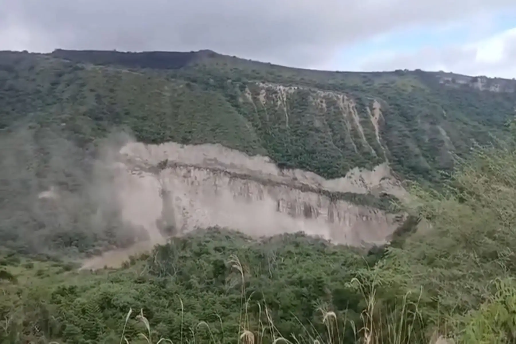 Amazonas: deslizamiento en cerro Limón amenaza a caserío Nuevo Cangrejal en Bagua Grande