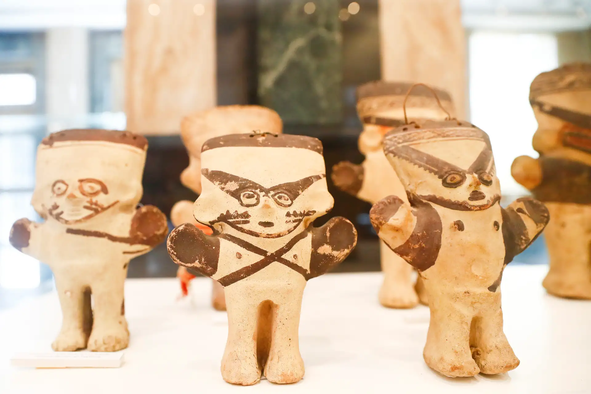 Desde la sede central del Ministerio de Relaciones Exteriores, en el Cercado de Lima, se inauguró la exhibición "El retorno compartido, Patrimonio Cultural peruano repatriado desde los Estados Unidos", que muestra diversos bienes culturales devueltos al Perú recientemente, algunos de ellos custodiados por la Universidad de Yale. Foto: ANDINA/Daniel Bracamonte