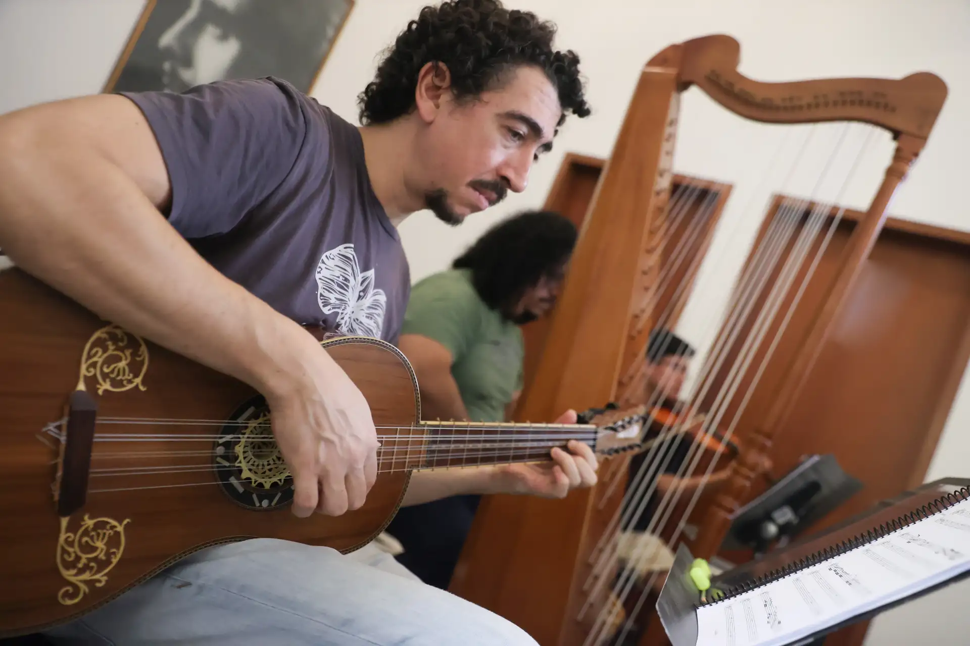 También la música es otro engranaje importante, con un repertorio de música antigua con instrumentos de la época. Foto: ANDINA/Melina Mejía