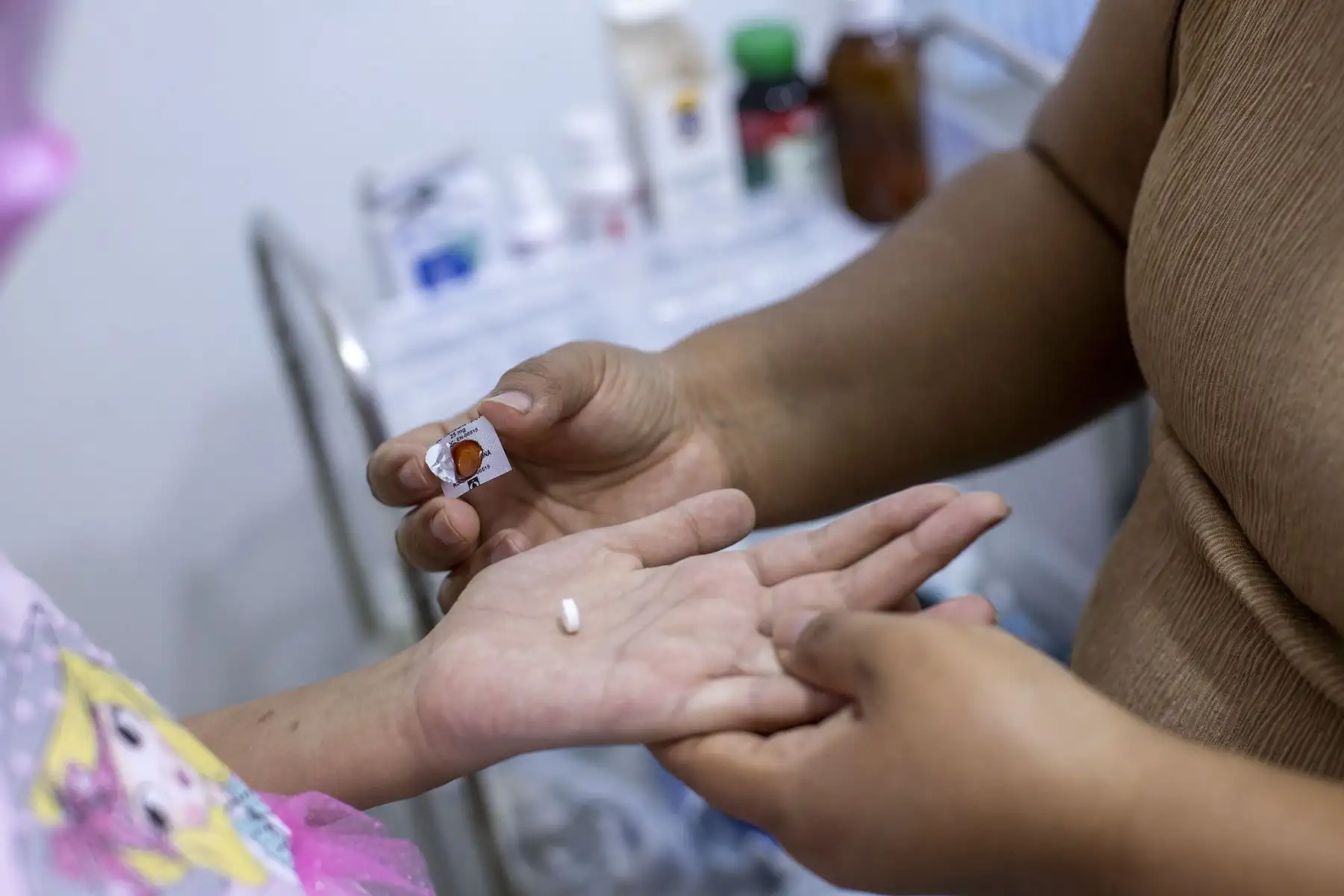 Ante esa situación, el equipo multidisciplinario del INCOR activó el sistema ECMO (Oxigenación por Membrana Extracorpórea), una tecnología de soporte vital que sustituyó las funciones cardíacas y pulmonares de la niña, hasta que el órgano trasplantado se adapte y recupere su fuerza. Foto: ANDINA/Difusión