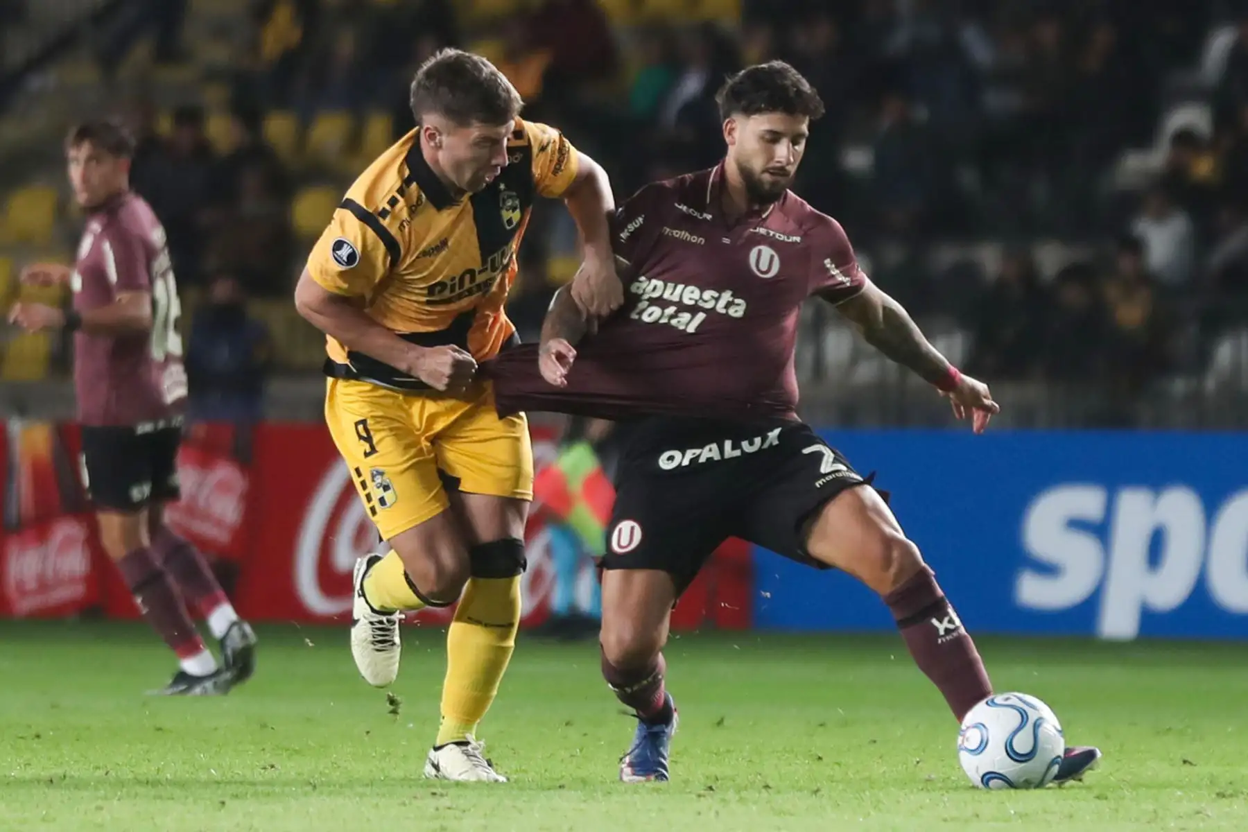 Con este resultado, el equipo dirigido por Universitario quedó en una situación complicada en el Grupo B de la Copa Libertadores, a falta de dos fechas para el cierre de la fase de grupos. Foto: ANDINA/EFE