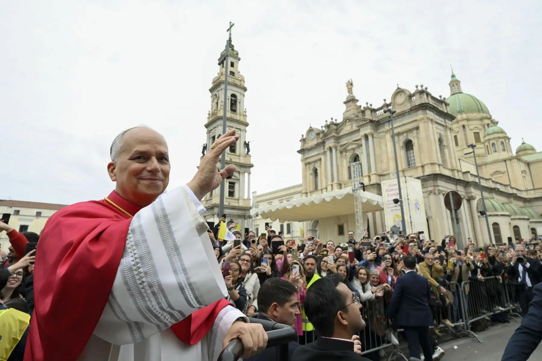 Papa León XIV durante una visita con motivo del primer aniversario del inicio de su pontificado en Pompeya, Italia. Foto: EFE