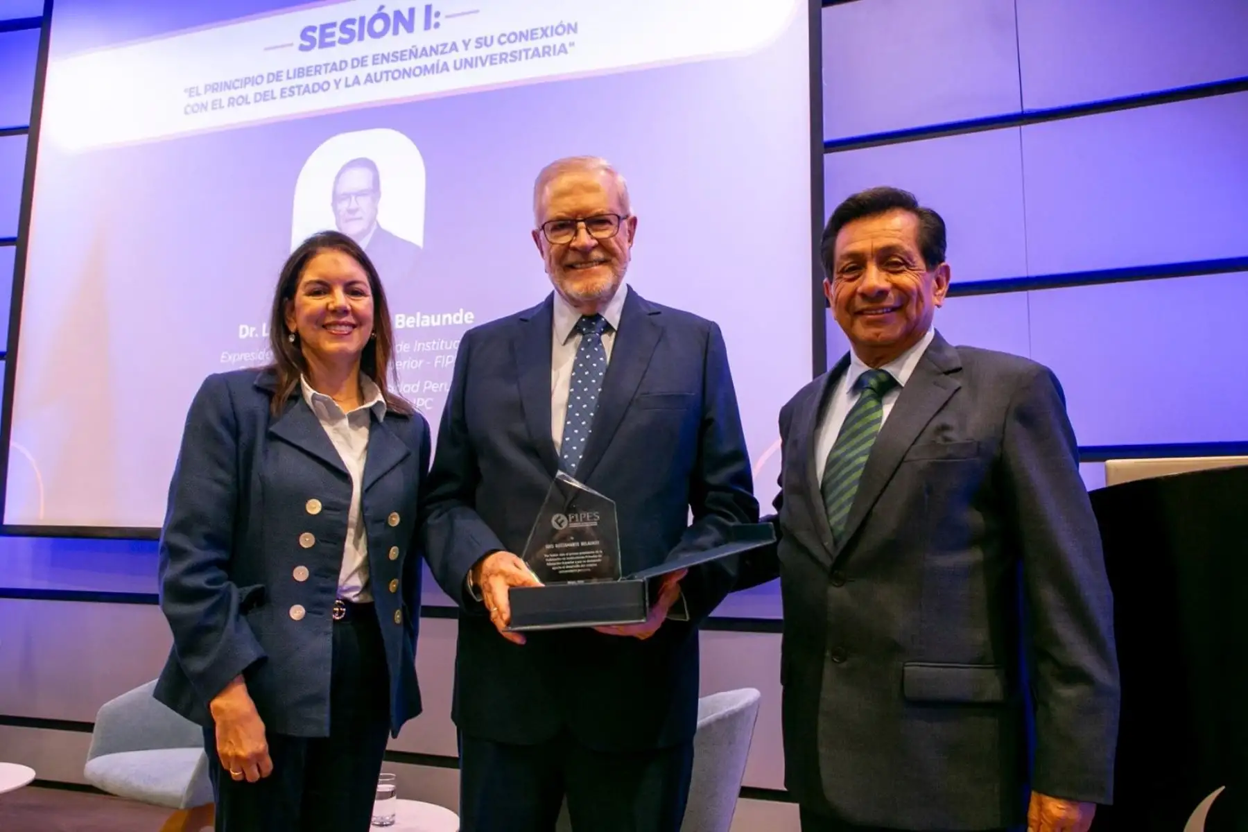 “La educación superior atraviesa uno de los momentos de transformación más profunda”