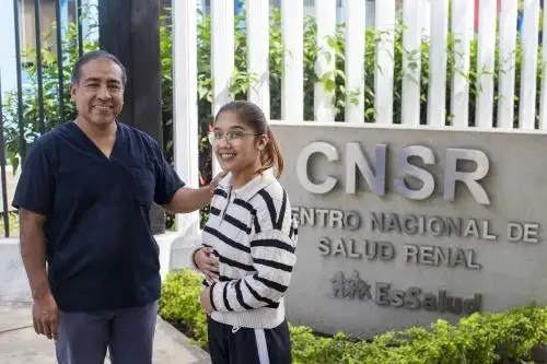 Día madre EsSalud apoya a paciente renal para cumplir sueño de ser mamá