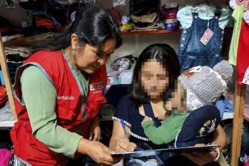 Madres voluntarias transforman vidas y combaten la violencia en sus comunidades