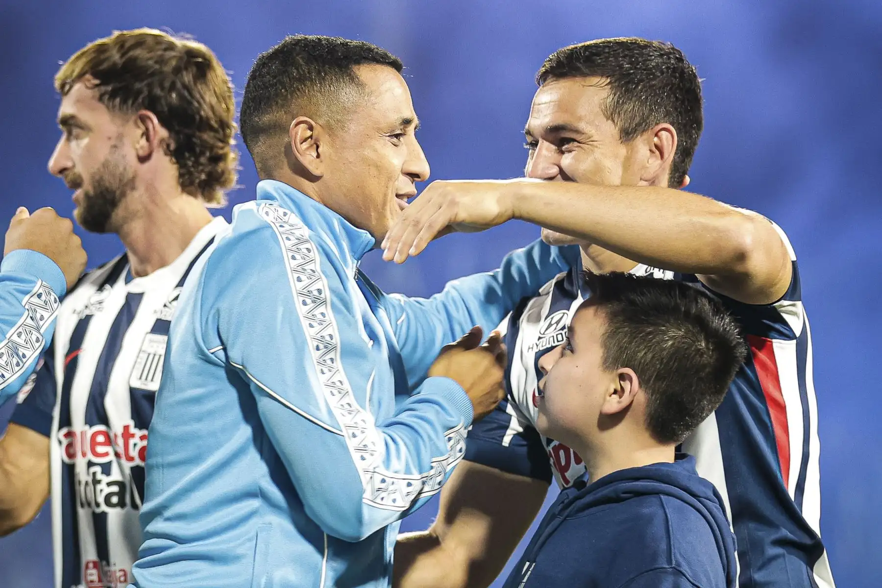 Alianza Lima y Sporting Cristal empataron 1-1 por el Torneo Apertura en Matute. Los blanquiazules se mantienen líderes en el campeonato. Foto: Liga 1