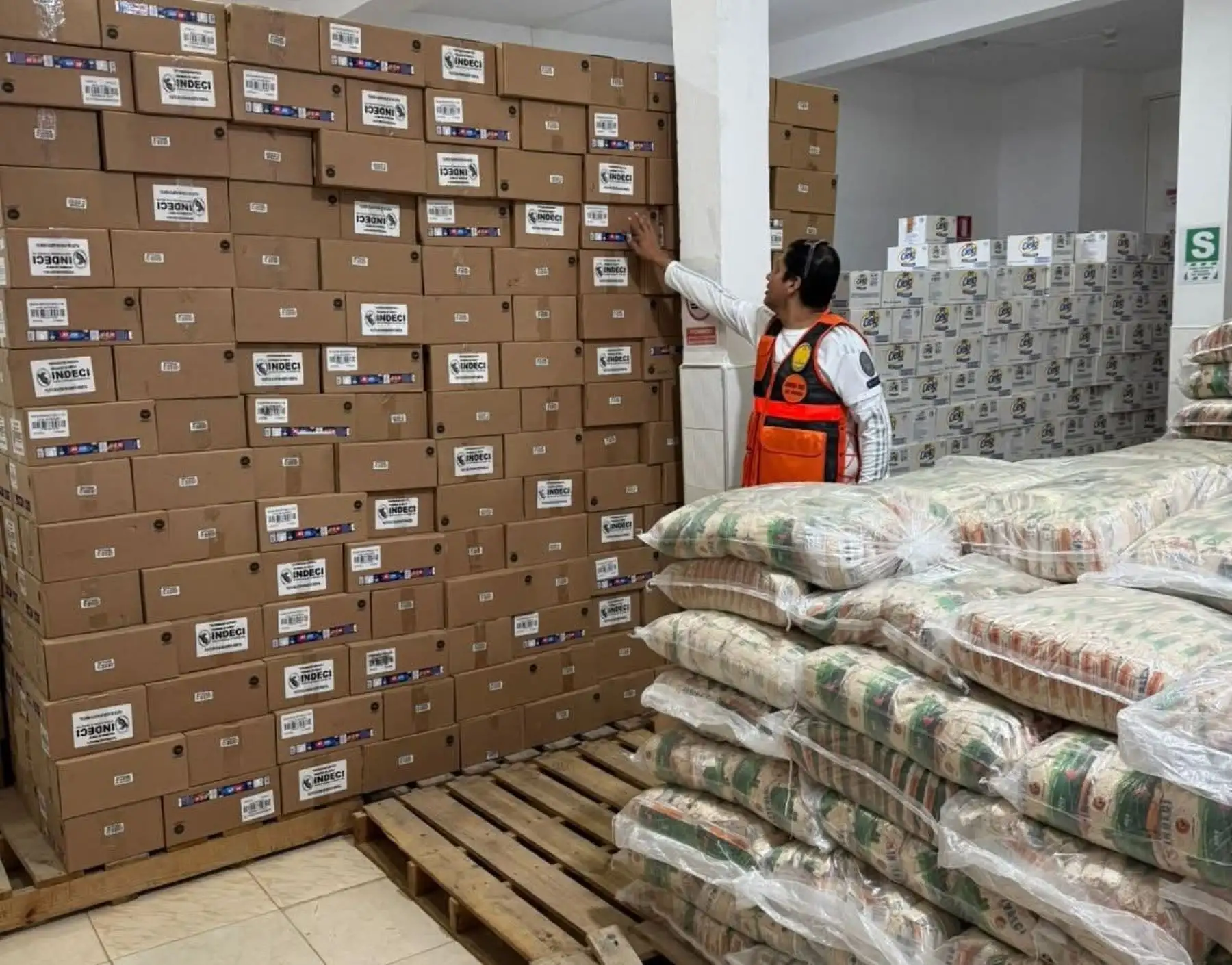Gobierno envía 60 toneladas de ayuda humanitaria para atender emergencias en Tumbes