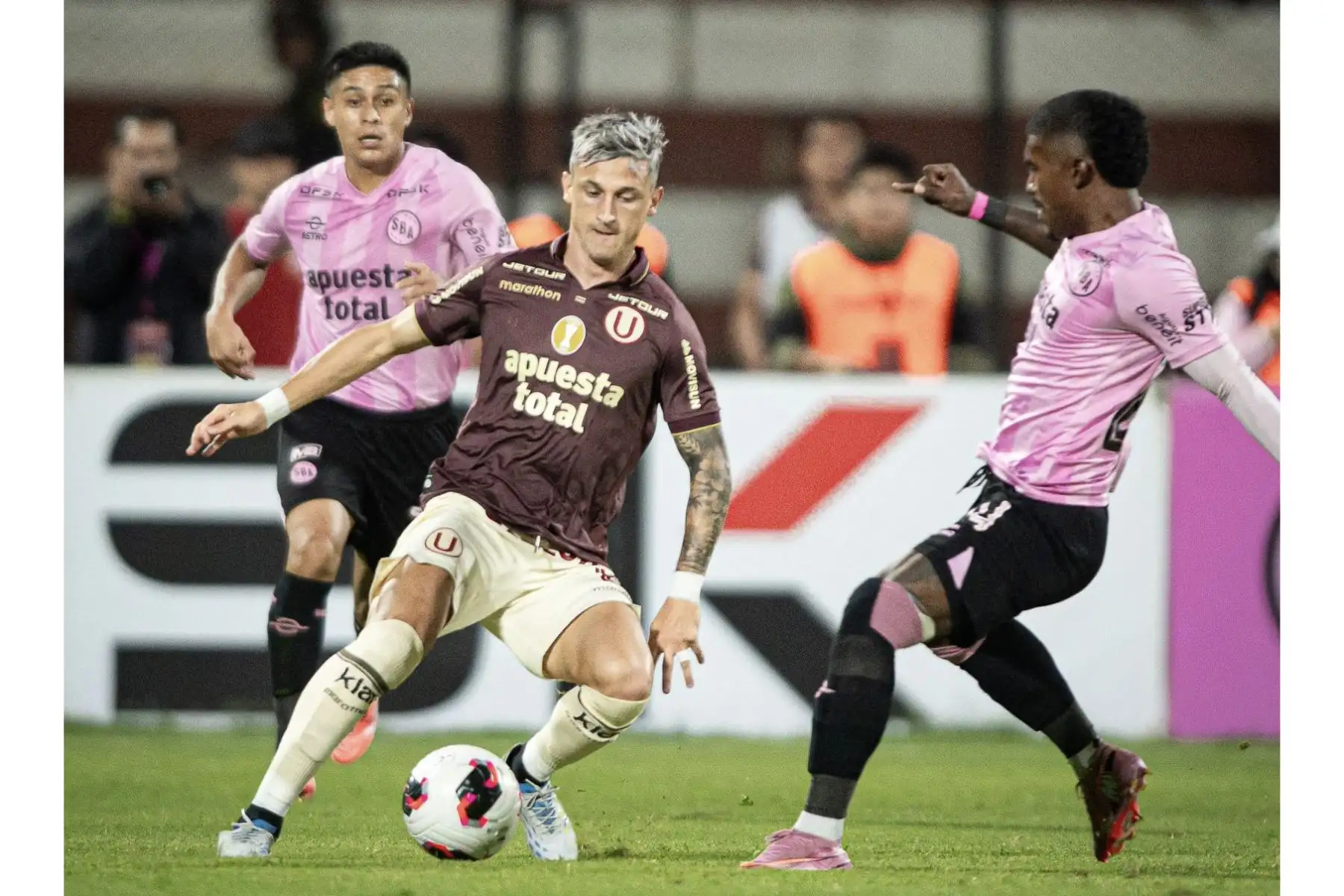Sport Boys y Universitario de Deportes empataron sin goles en un partido jugado en el estadio Miguel Grau del Callao por el Torneo Apertura. Foto: Liga 1