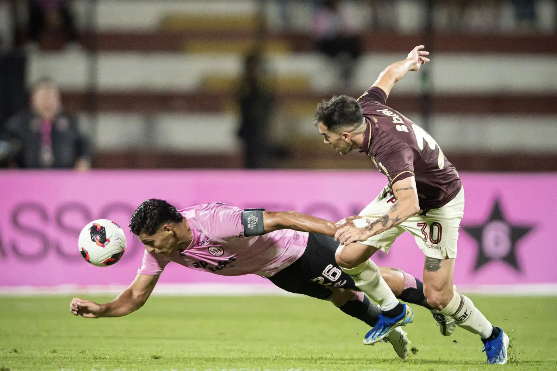 Sport Boys y Universitario de Deportes empataron sin goles en un partido jugado en el estadio Miguel Grau del Callao por el Torneo Apertura. Foto: Liga 1