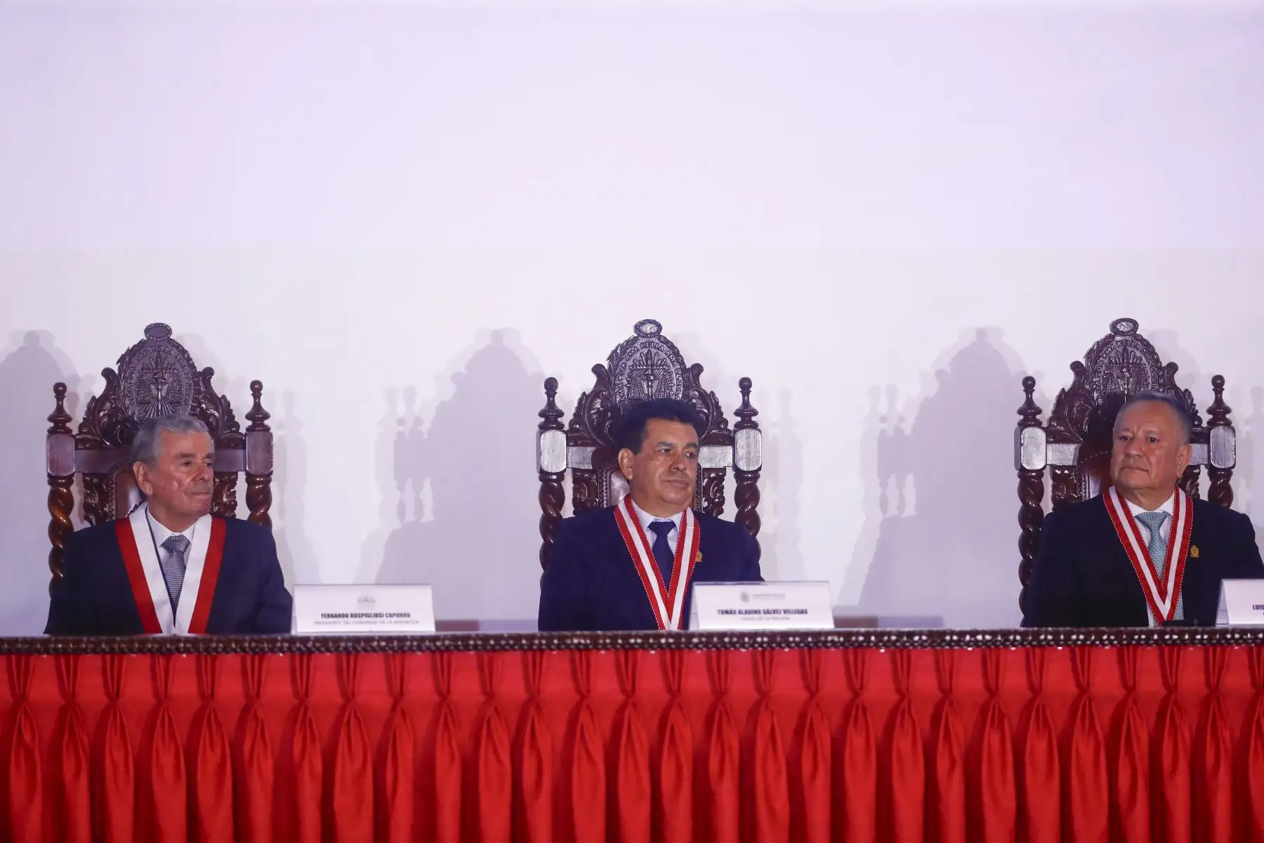 Hoy martes 12 de mayo de 2026 se realizó la ceremonia oficial para conmemorar el 45 aniversario del Ministerio Público en su sede central de la Av. Abancay, en el Cercado de Lima, que fue presidida por el Fiscal de la Nación, Tomás Gálvez, acompañado de importantes autoridades. Foto: ANDINA/Daniel Bracamonte