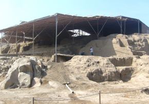 El complejo arqueológico de Ventarrón, ubicado en el distrito de Pomalca, provincia de Chiclayo, región Lambayeque, vuelve a posicionarse como una prioridad en la agenda regional para ser considerado como un importante eje del turismo cultural en ese departamento. ANDINA/Difusión