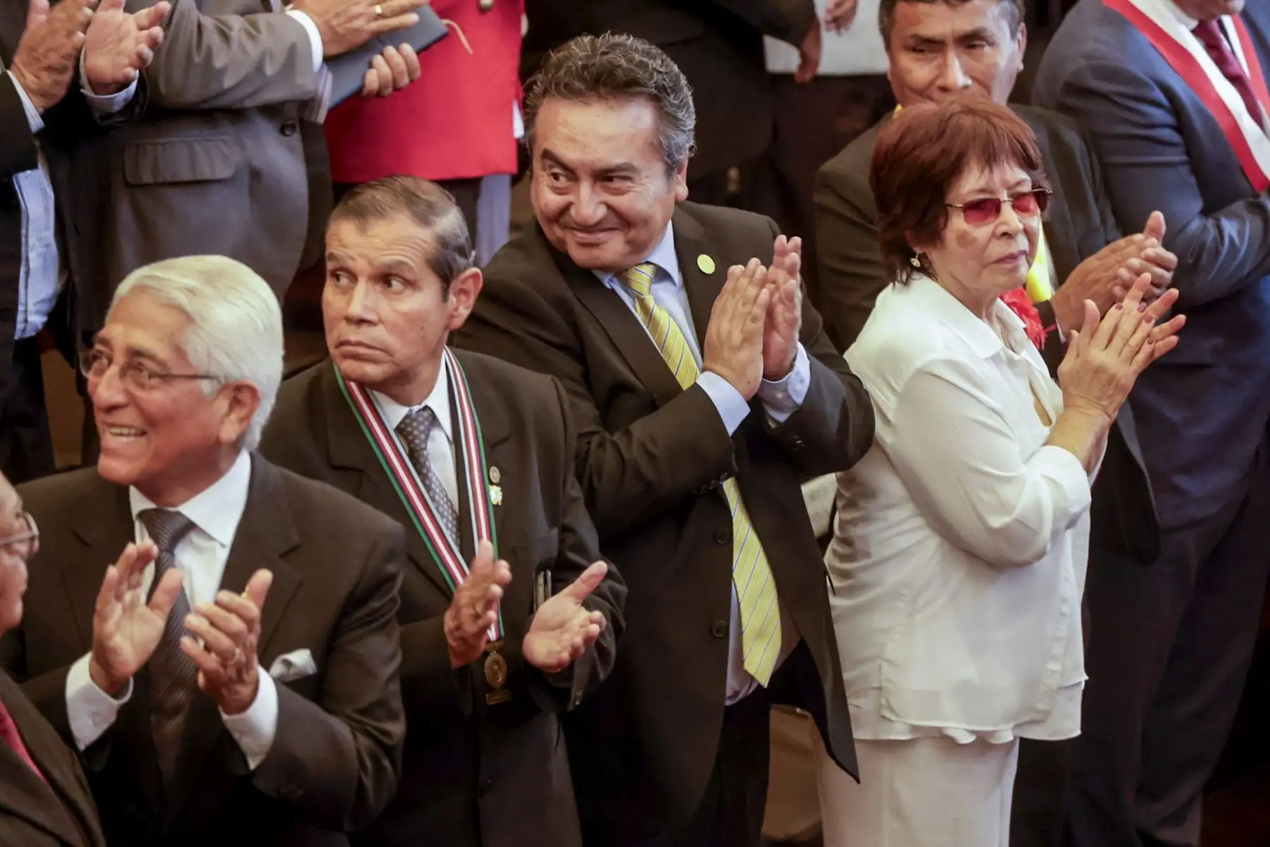 La UNMSM realizó una sesión solemne por su 475° aniversario. La ceremonia estuvo liderada por la rectora, doctora Jeri Gloria Ramón Ruffner de Vega, junto al vicerrector académico de pregrado, doctor Carlos Francisco Cabrera Carranza; el vicerrector de Investigación y Posgrado, doctor José Segundo Niño Montero; y el doctor Luis Fernando Pérez Vargas, presidente de la Comisión de las Actividades Conmemorativas por el 475.º aniversario de la UNMSM. Foto: ANDINA/Luis Iparraguirre