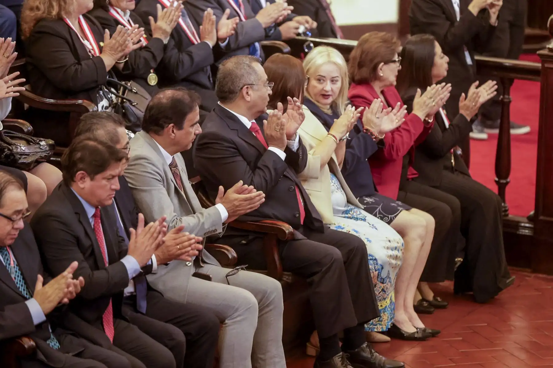 La UNMSM realizó una sesión solemne por su 475.° aniversario. La ceremonia fue encabezada por la rectora, doctora Jeri Gloria Ramón Ruffner de Vega, junto al vicerrector académico de Pregrado, doctor Carlos Francisco Cabrera Carranza; el vicerrector de Investigación y Posgrado, doctor José Segundo Niño Montero; y el doctor Luis Fernando Pérez Vargas, presidente de la Comisión de Actividades Conmemorativas por el 475.° aniversario de la UNMSM. Foto: ANDINA/Luis Iparraguirre