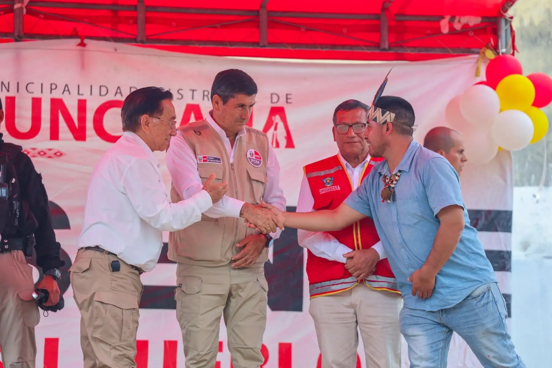 El presidente de la república, José María Balcázar, anunció que el financiamiento para los proyectos de electrificación está garantizado, con lo cual se impulsará el desarrollo en miles de localidades del país y en beneficio de su población. Foto: ANDINA/ Prensa Presidencia