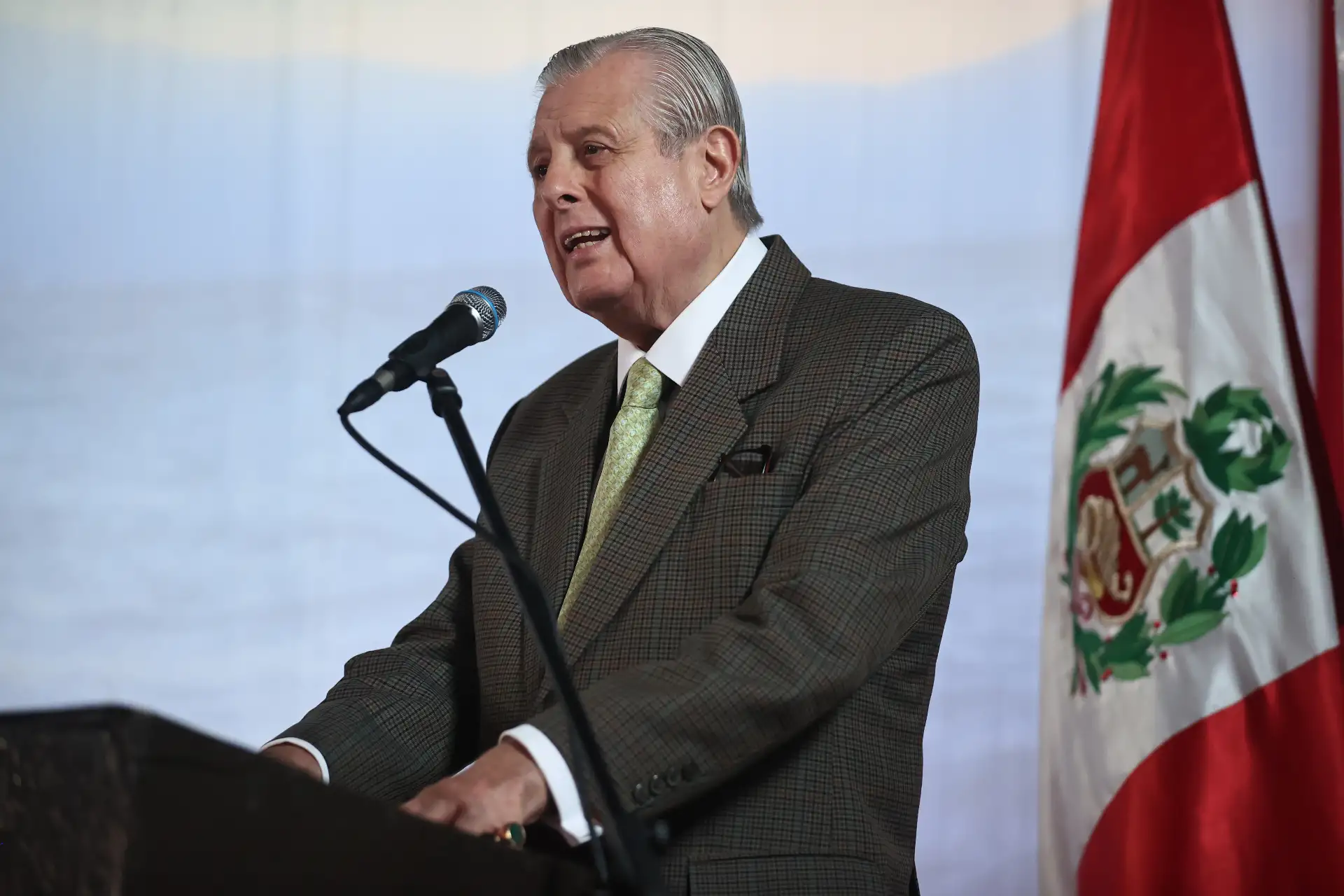 Conmemorando los 200 años del primer ejemplar del Diario Oficial El Peruano, el embajador Oscar Maurtua participó en la conferencia magistral organizada por la Municipalidad de Pativilca en la sede de su biblioteca municipal.

Foto: ANDINA/ Juan Carlos Guzmán Negrini