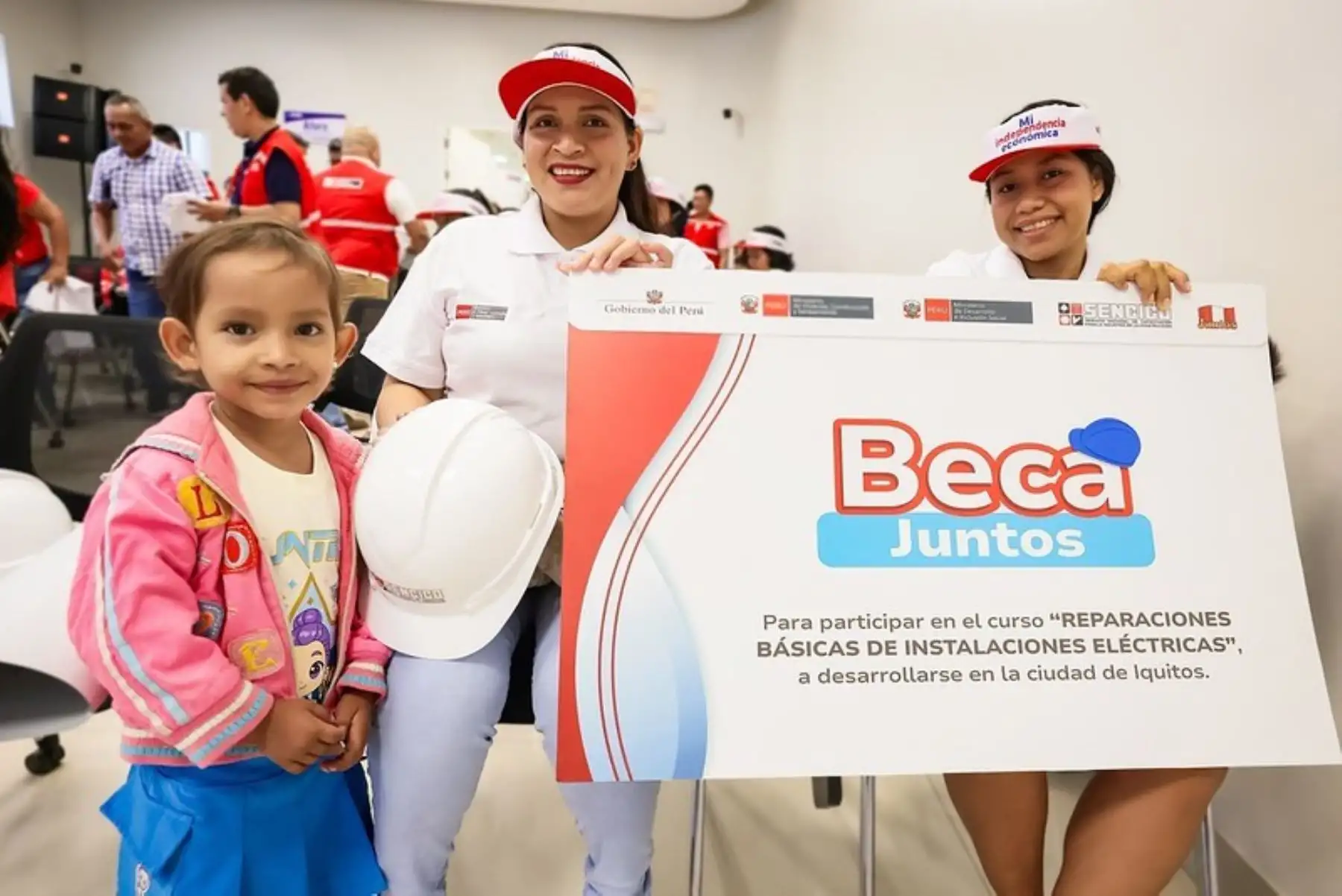Loreto: Midis impulsa la autonomía económica con 20 becas para usuarios de Juntos