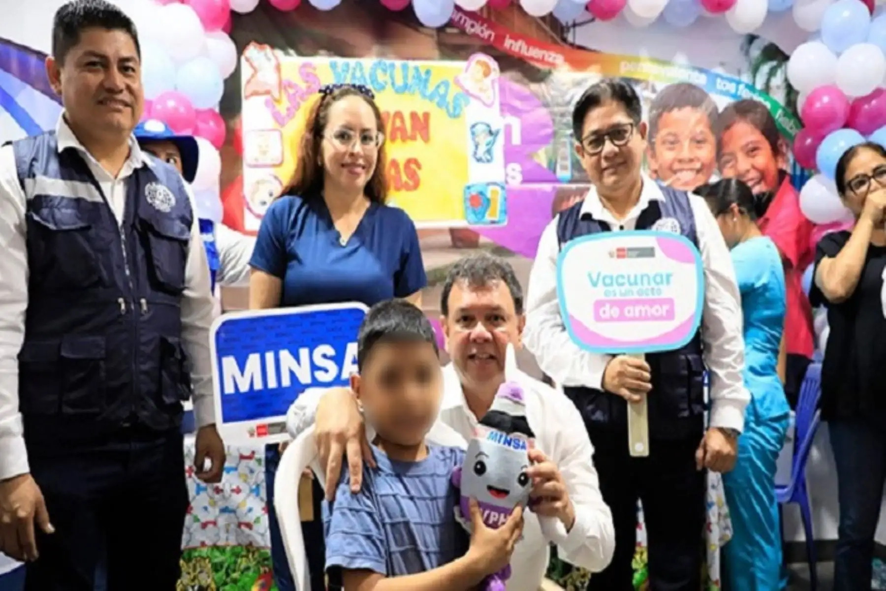 Ministro de Salud supervisó vacunación en Loreto, segunda región con más dosis aplicadas